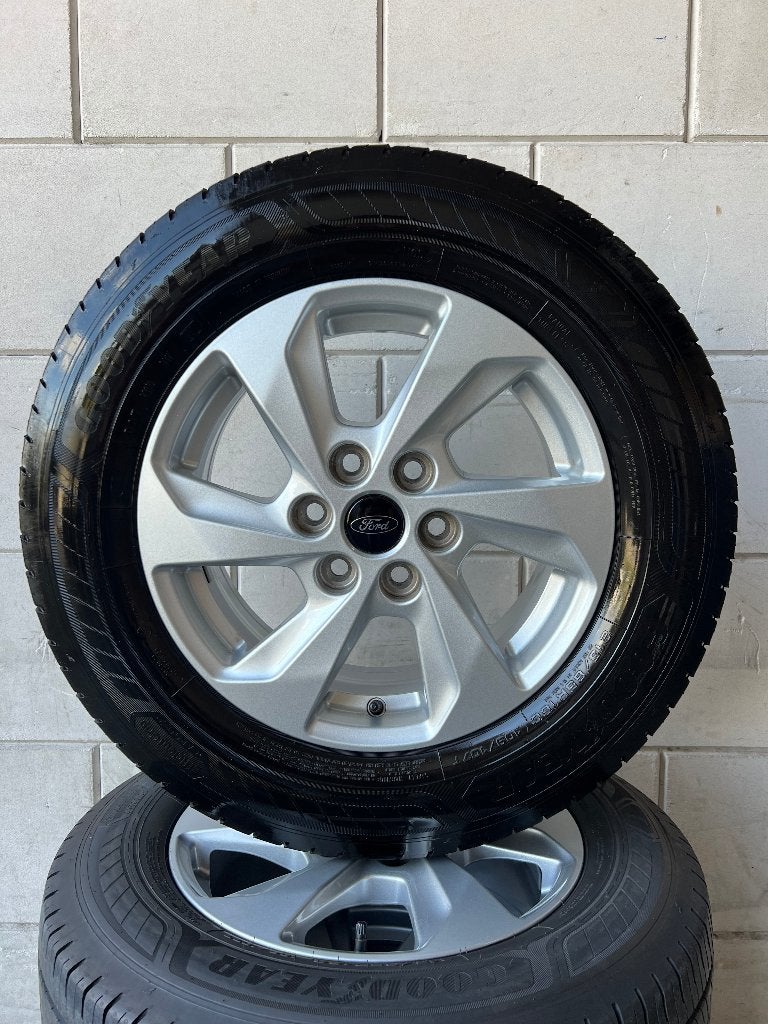 Zomerset Ford Transit Custom velgen met zomerbanden 16 inch, Ophalen, 16 inch, Band(en), Zomerbanden