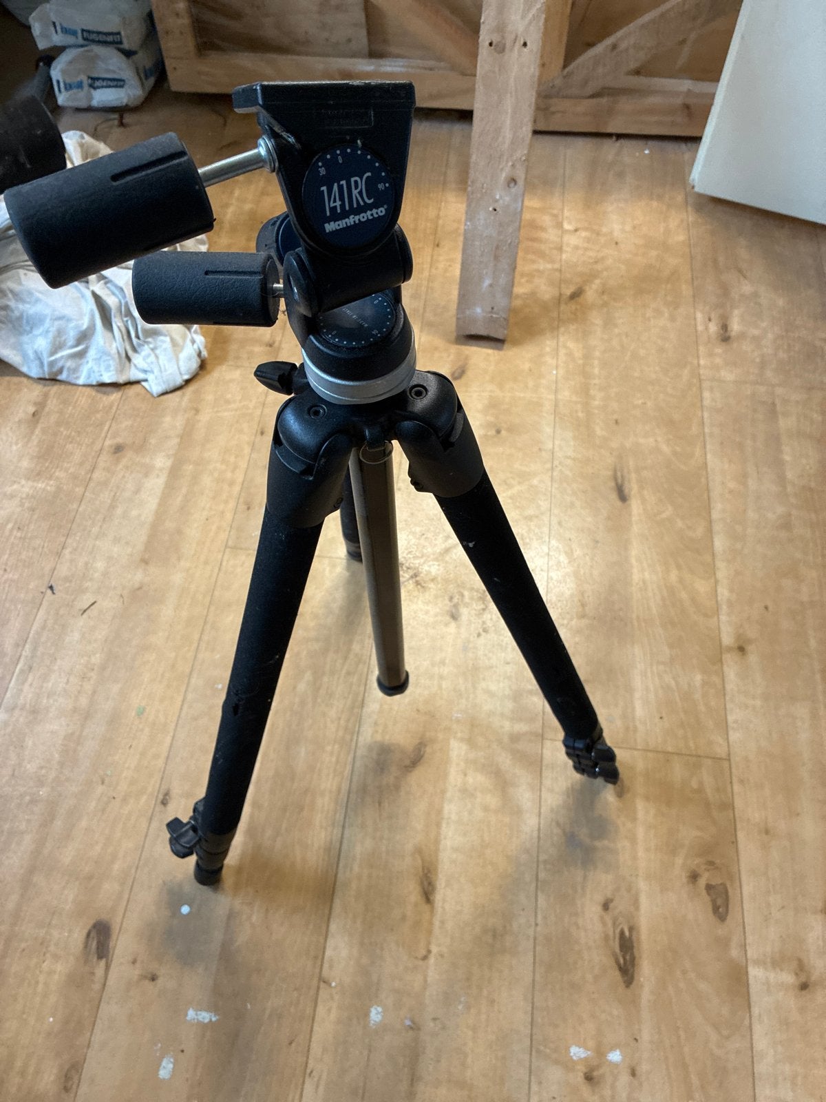 Manfrotto 141RC Statief met enige schade, Gebruikt, 150 tot 175 cm, Manfrotto, Met balhoofd