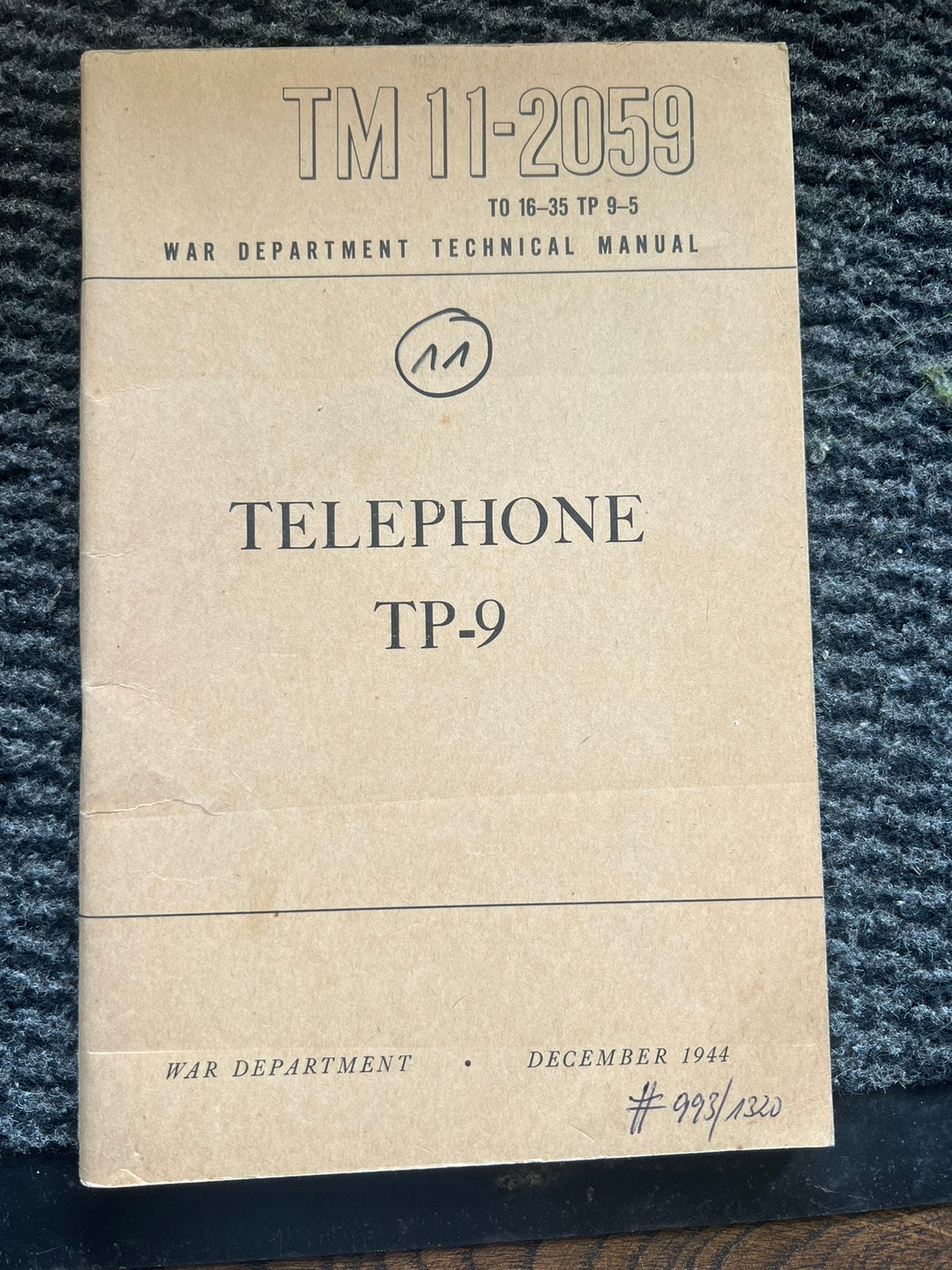 WO2 Amerikaans voorschrift telephone TP-9 veldtelefoon 1944, Amerika, Verzenden, Boek of Tijdschrift