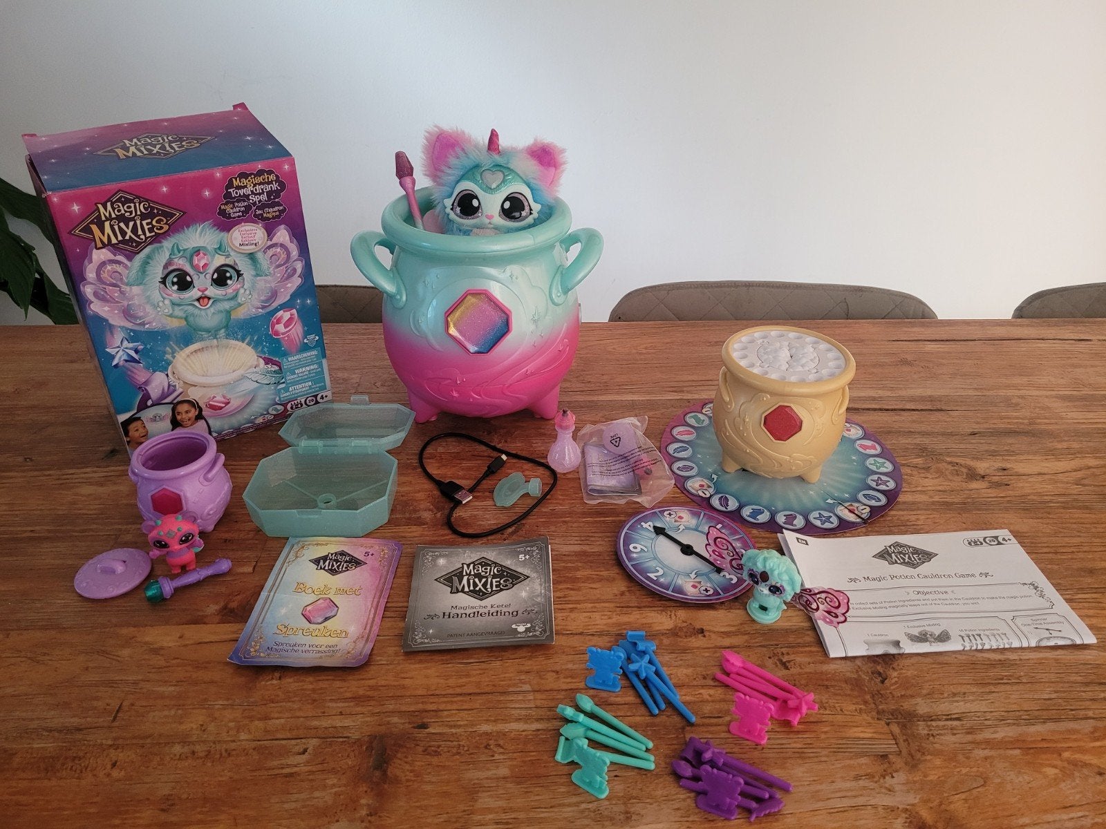 Magic Mixies speelset, Kinderen en Baby's, Ophalen of Verzenden, Zo goed als nieuw
