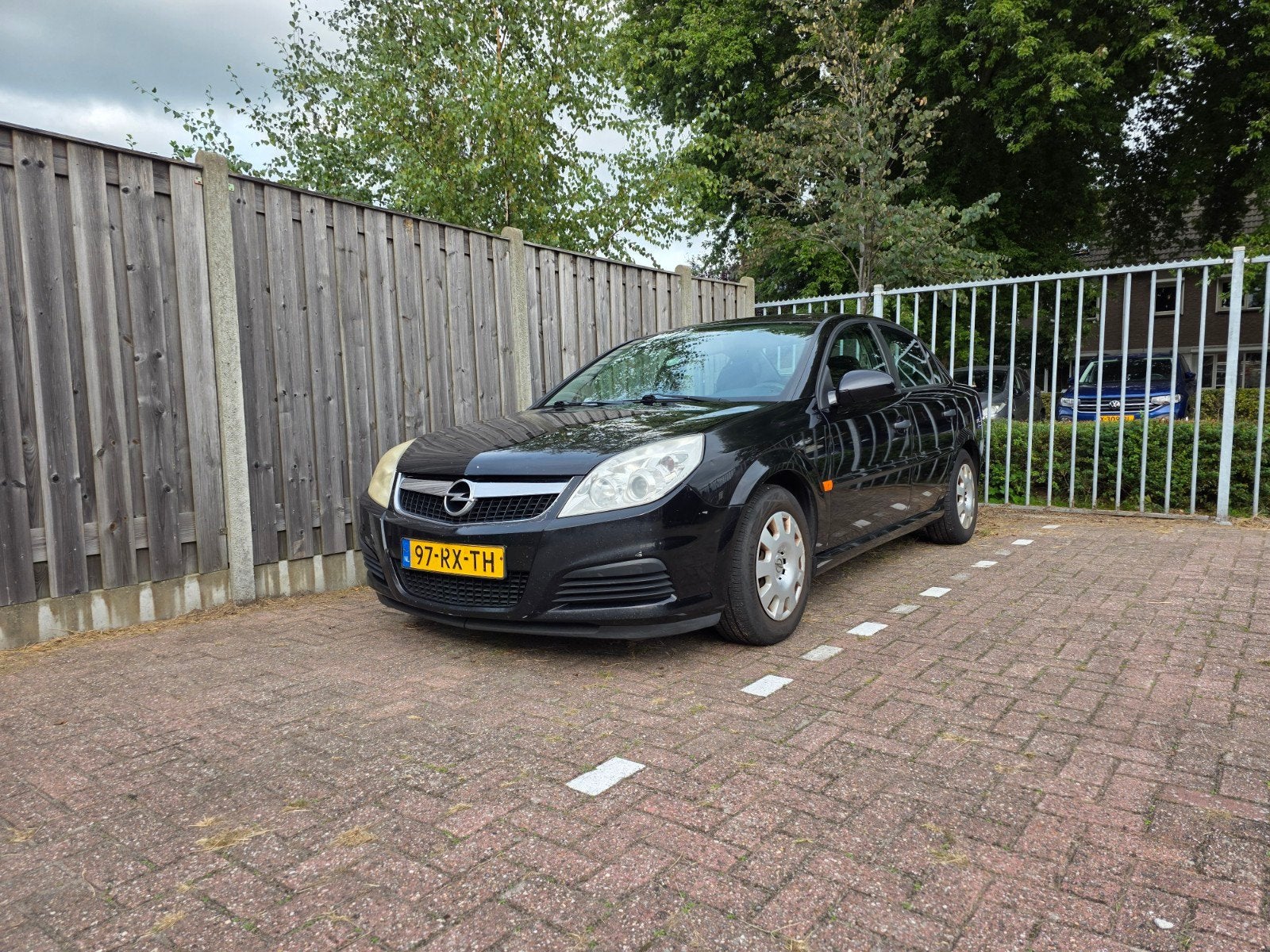 Opel Vectra 1.8 16V SDN 2005 Zwart new APK, Auto's, Voorwielaandrijving, Airbags, 1295 kg, 4 cilinders