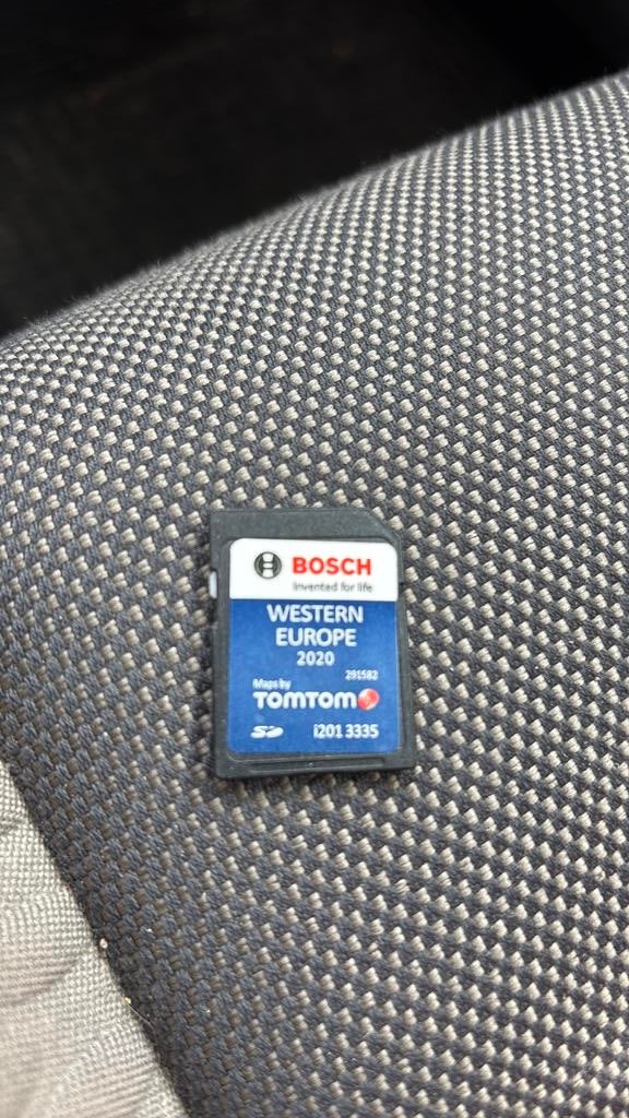VW navigatie sd card, Ophalen, Zo goed als nieuw