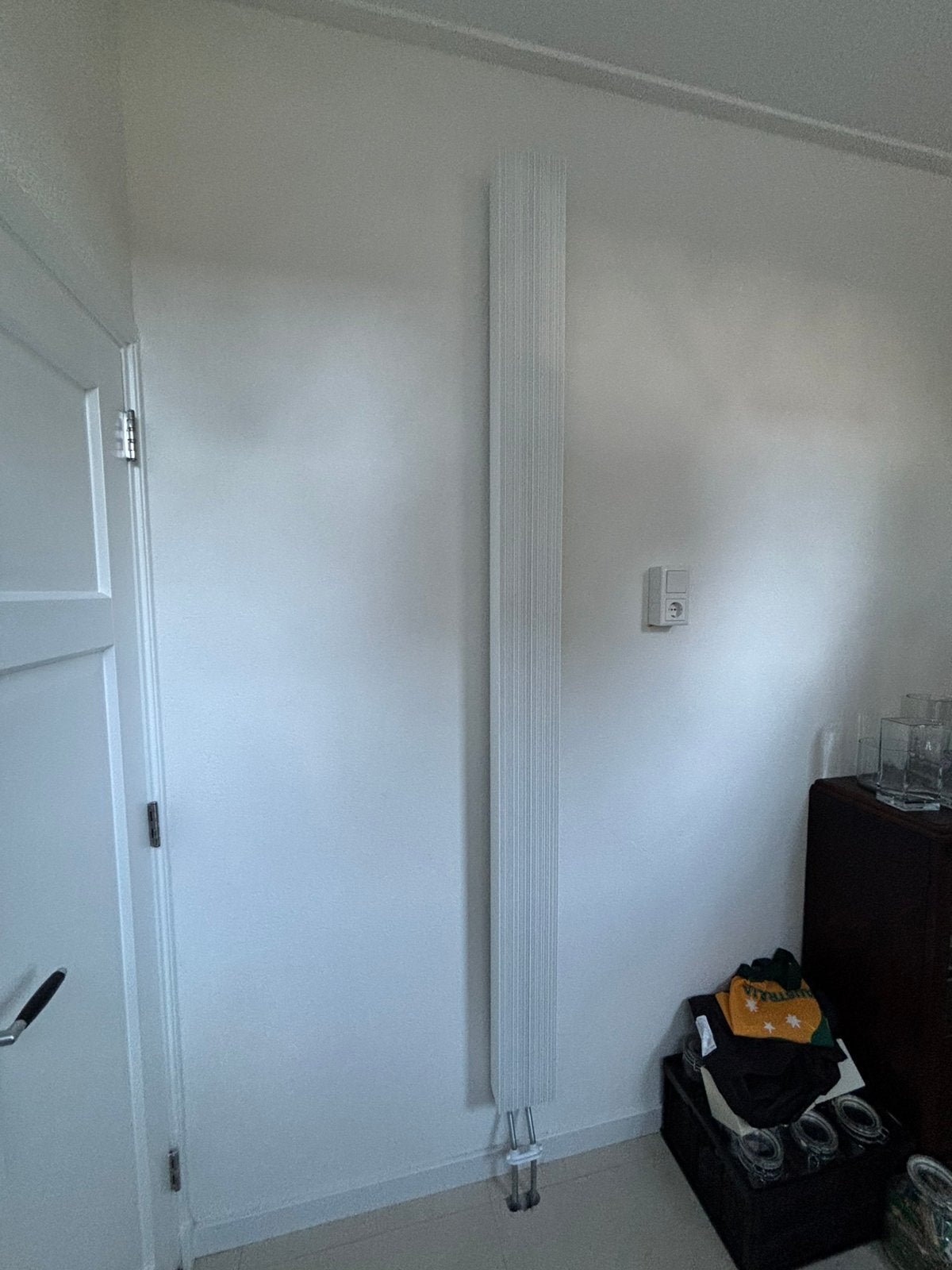 Design radiator Vasco Bryce Mono, Doe-het-zelf en Verbouw, Verwarming en Radiatoren, Ophalen, 500 tot 800 watt, Radiator, Minder dan 60 cm