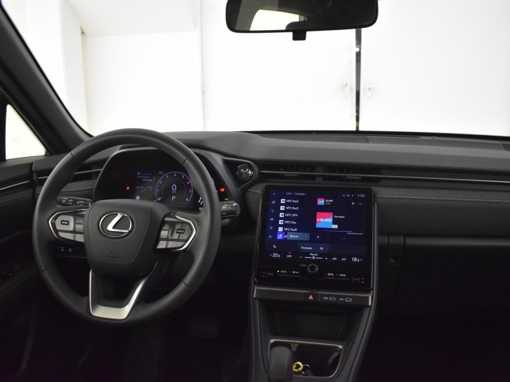 Lexus LBX 2WD | Adapt. cruise | Carplay |, Auto's, 12 maanden, Gebruikt, 750 kg, Verwarmde buitenspiegels