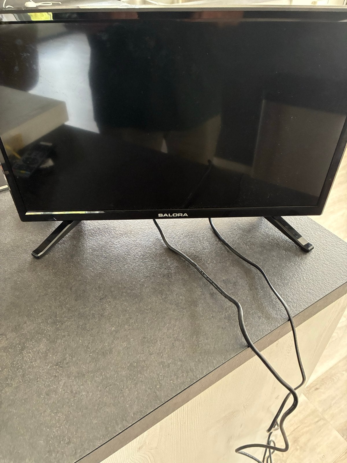 Salora 22" Full HD LED TV - Compact en Scherpe Beeldkwalitei, 50 Hz, 40 tot 60 cm, Full HD (1080p), Ophalen