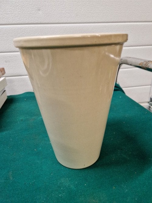 Bloempot creme gelakt, Ophalen of Verzenden, 'T Olde Gre-j, Info@toldegrej.nl, Endepoelstraat 20f Didam