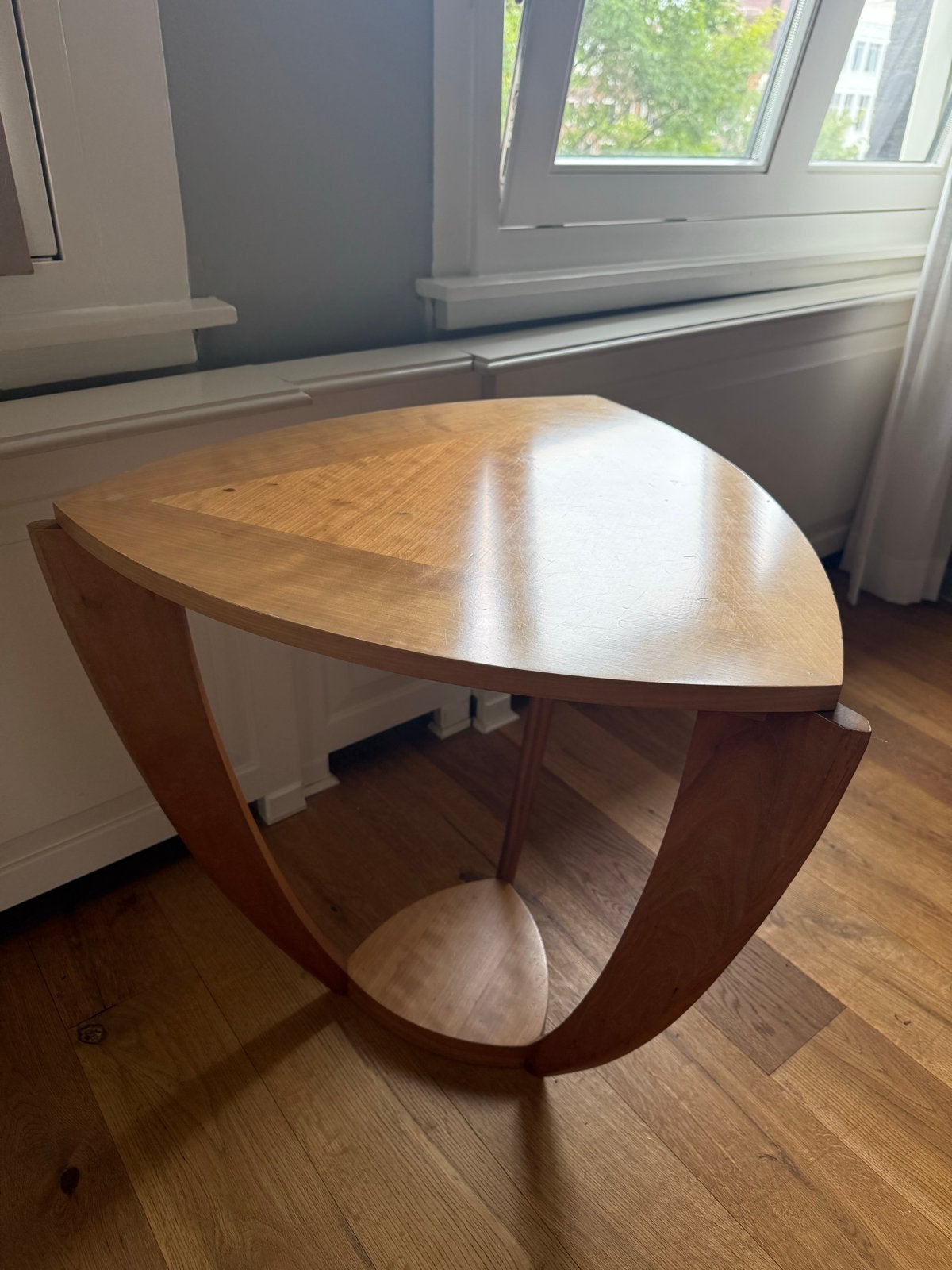 Vintage Mid-Century Modern Sculptural Triangular Side Table, Ophalen, Minder dan 45 cm, Gebruikt, 55 tot 75 cm