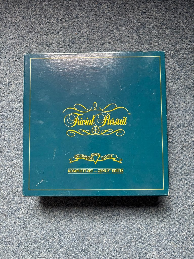 Trivial Pursuit Bordspel, Vijf spelers of meer, Ophalen of Verzenden, Gebruikt, Reisspel