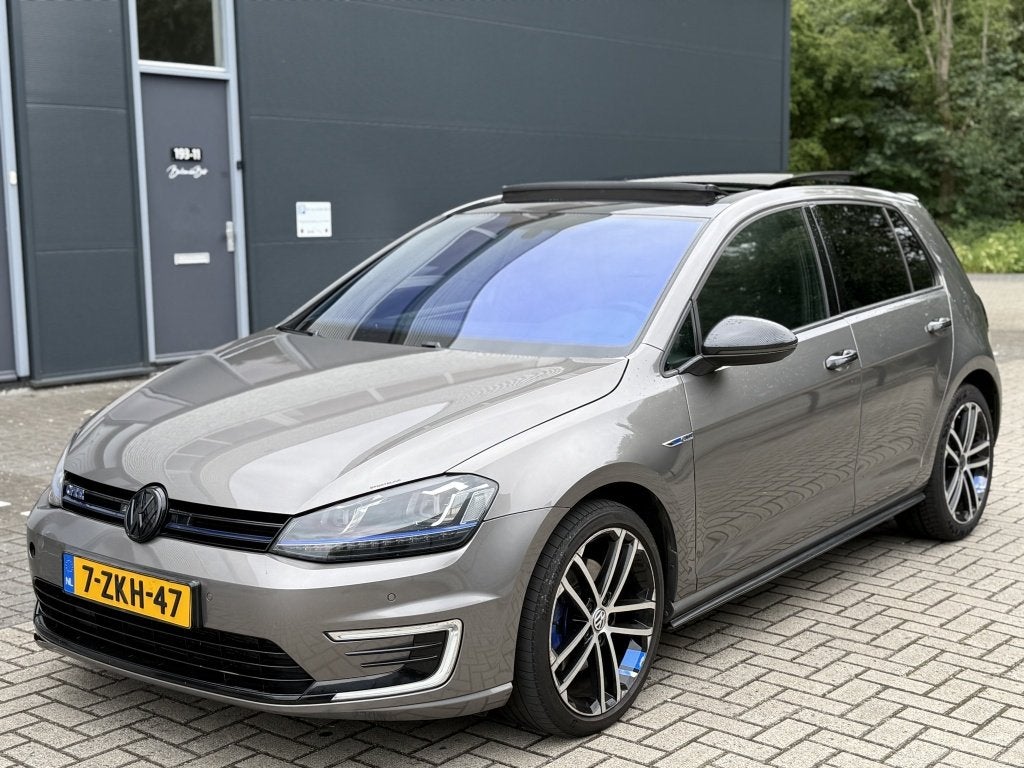 Volkswagen Golf 1.4 TSI GTE 5DRS PANO | ELEK PAKKET | PDC |, Automaat, Stof, Gebruikt, 4 cilinders