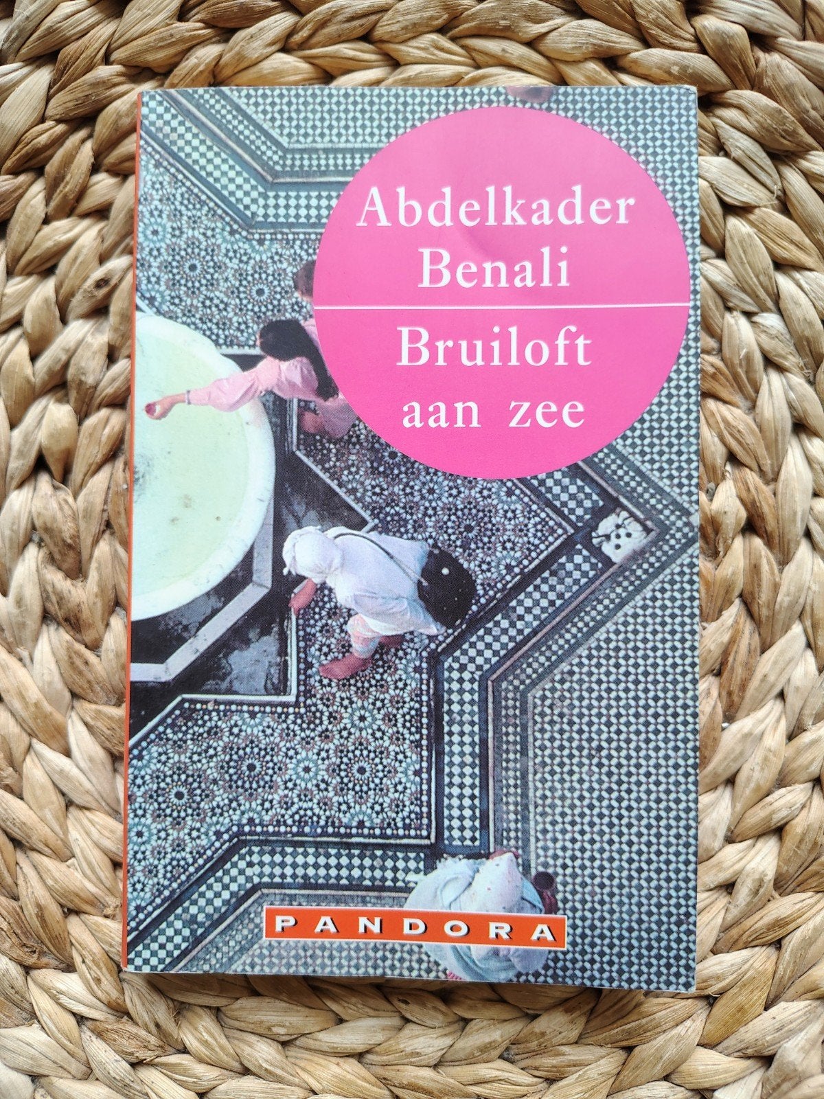 Abdelkader Benali - Bruiloft aan zee, Ophalen of Verzenden, Zo goed als nieuw