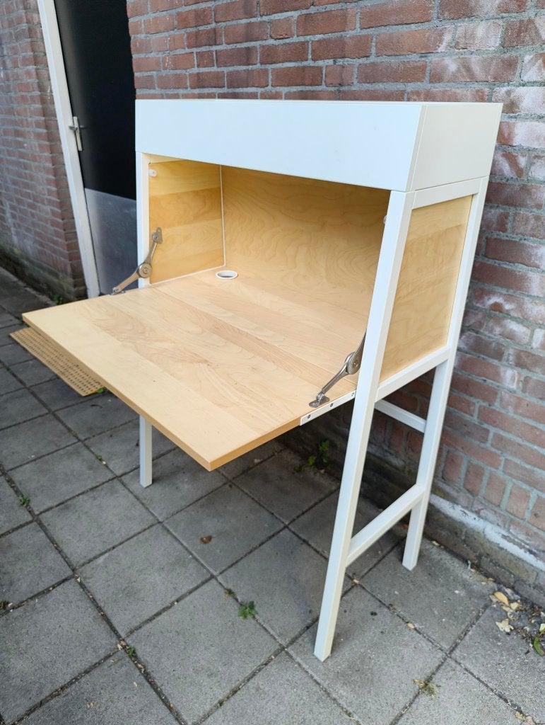 Ikea bureau ruimtebesparend, Ophalen, 90 cm, 44 cm, Zo goed als nieuw
