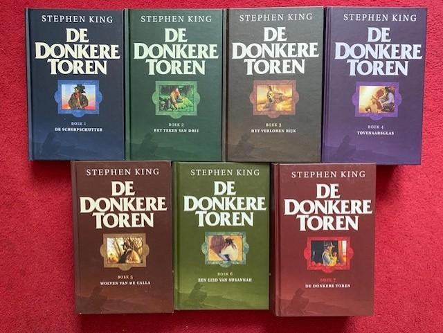 STEPHEN KING DE DONKERE TOREN, DE COMPLETE SET IN ZEER GOEDE, Ophalen of Verzenden, Gelezen