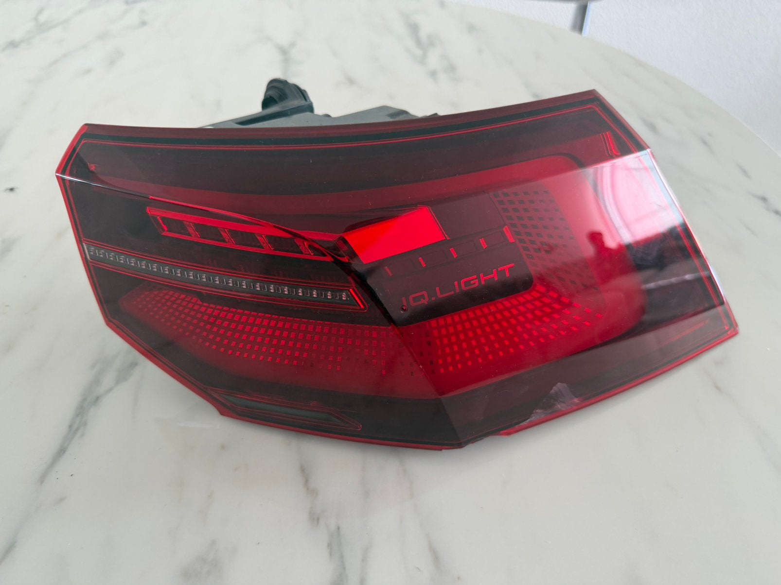 VW Golf 8 IQ.Light Achterlicht Rechts  - 5H0945208A, Ophalen