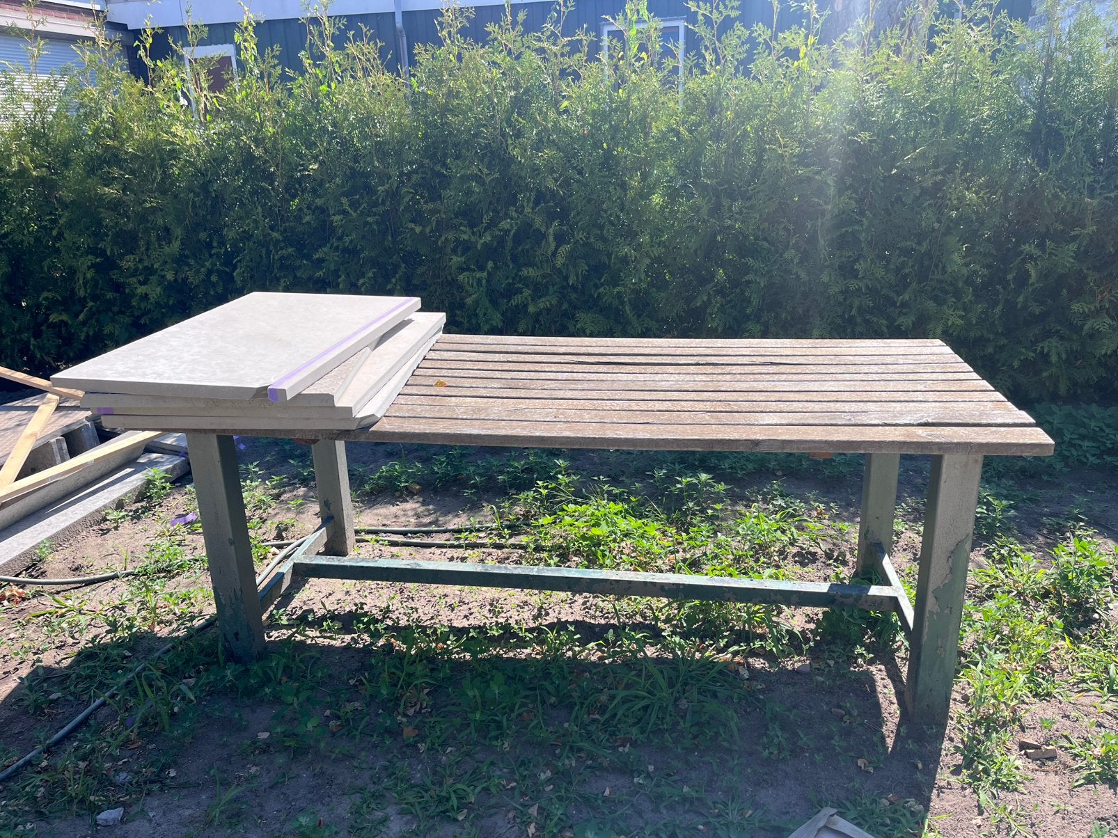 Eettafel met stalen frame, Ophalen, Gebruikt, Rechthoekig, Hout