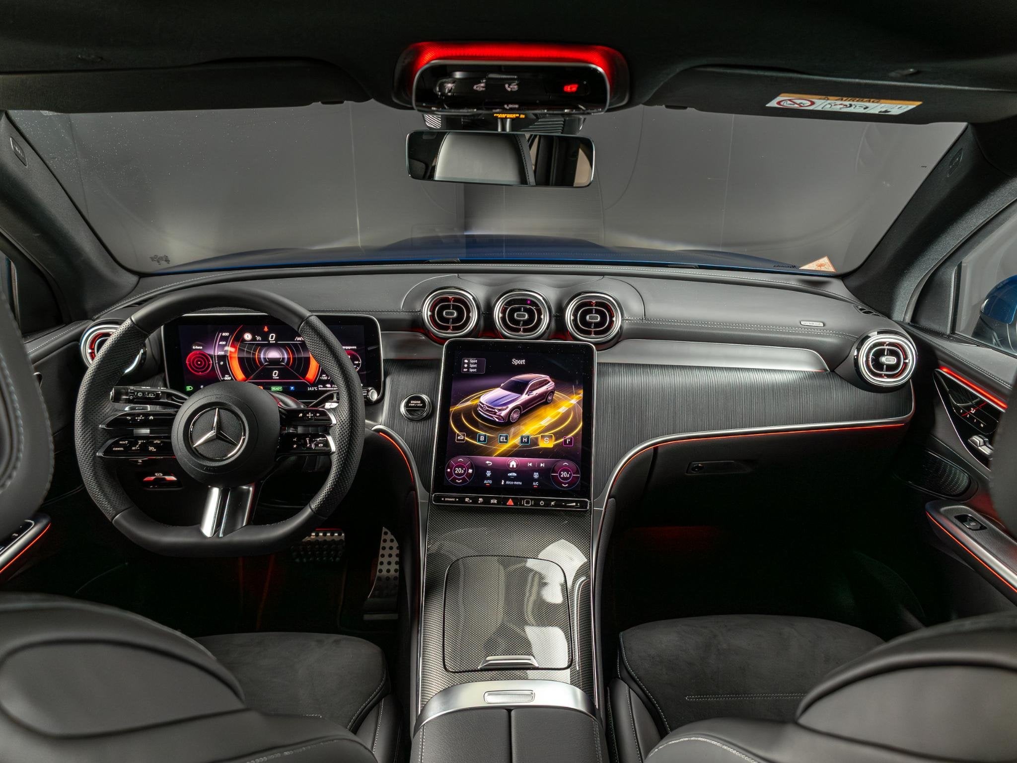 Mercedes-Benz GLC 300e 4MATIC AMG Line Premium | Panorama da, Auto's, Automaat, 4 cilinders, 2000 kg, Vierwielaandrijving