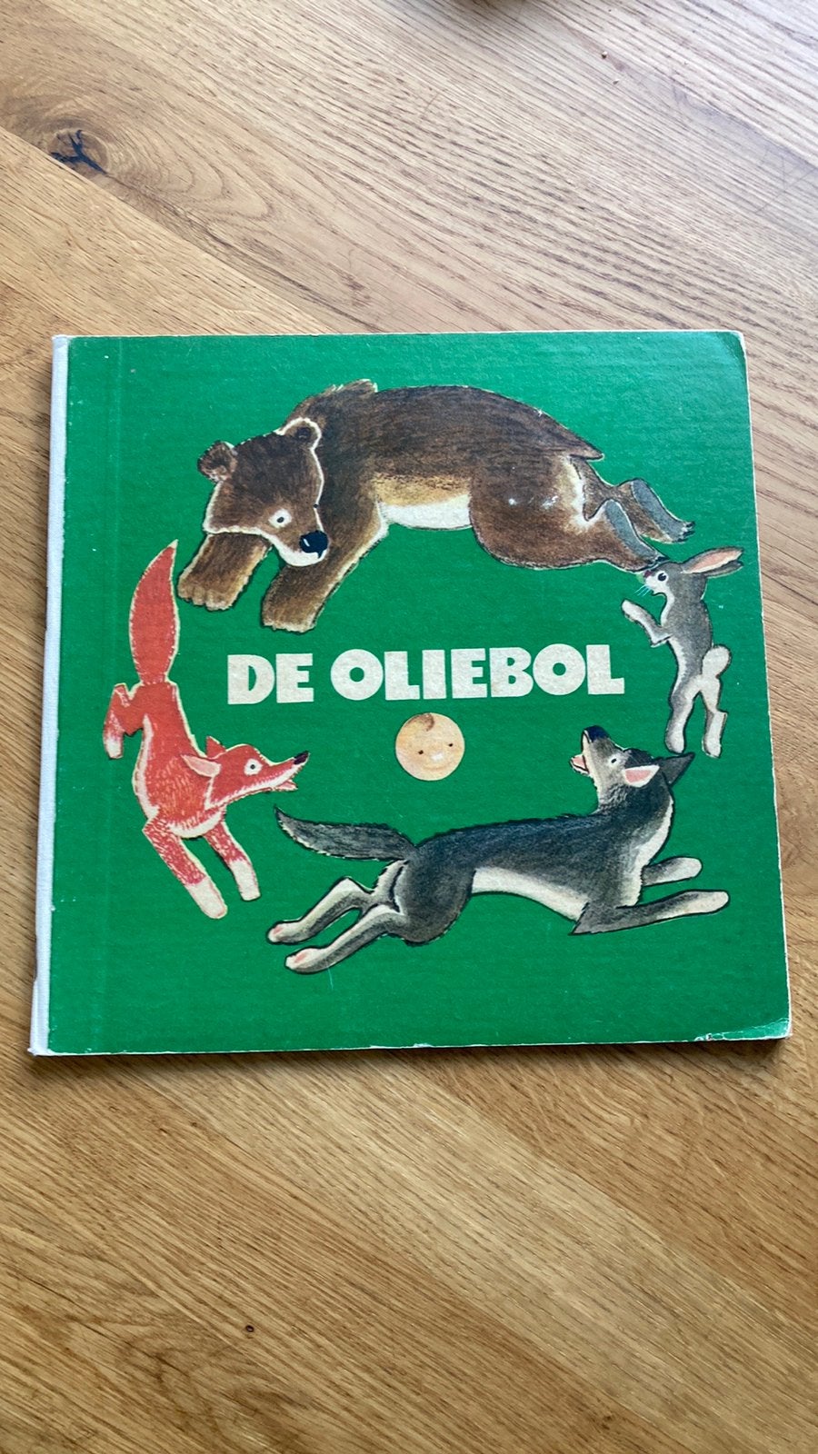 Een Russisch volkssprookje - de oliebol, Ophalen of Verzenden, Gelezen, Fictie algemeen