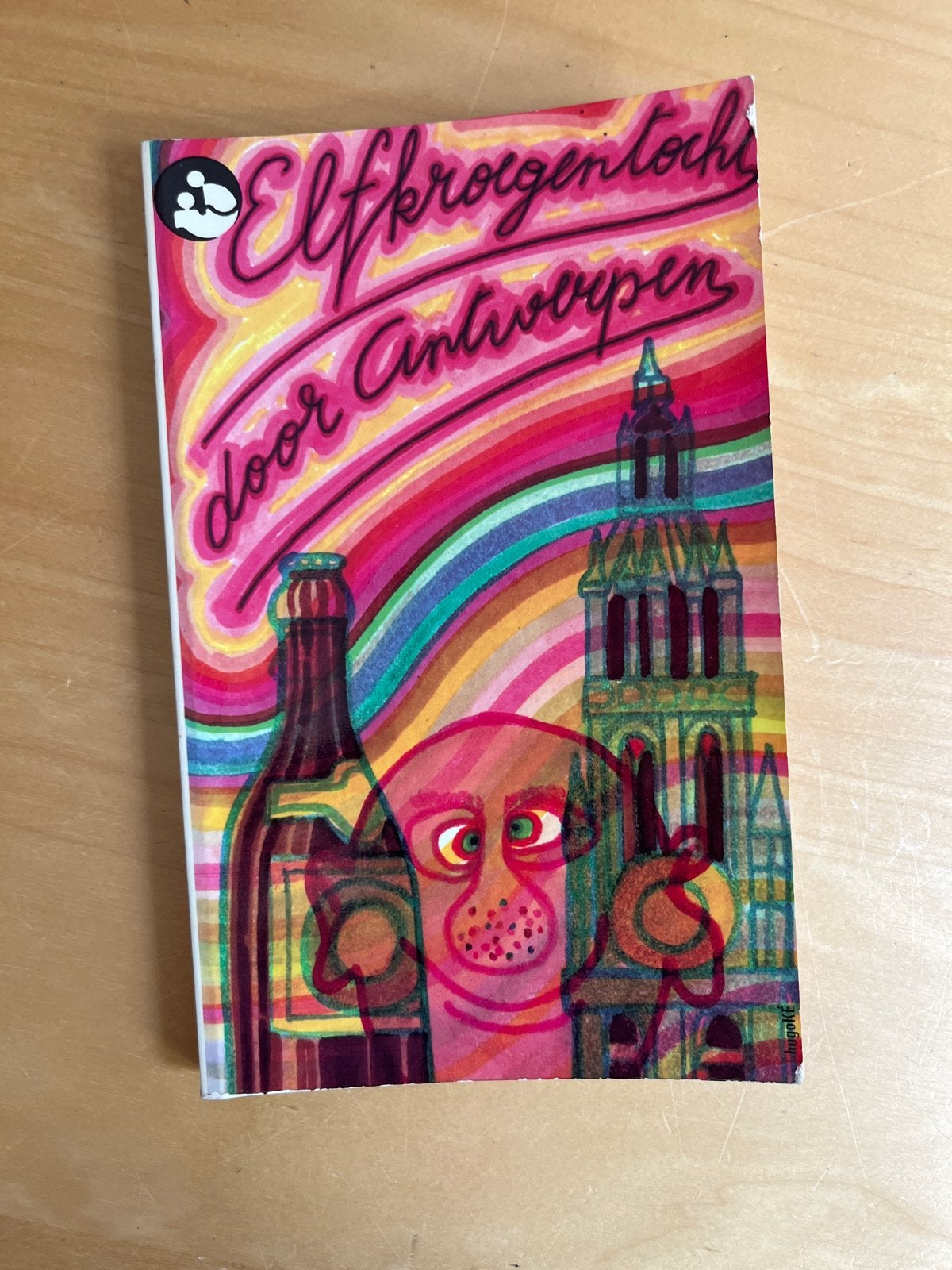 Elfkroegentocht door Antwerpen - Unieke Reisgids, Ophalen of Verzenden, Reisgids of -boek, Benelux, Gelezen