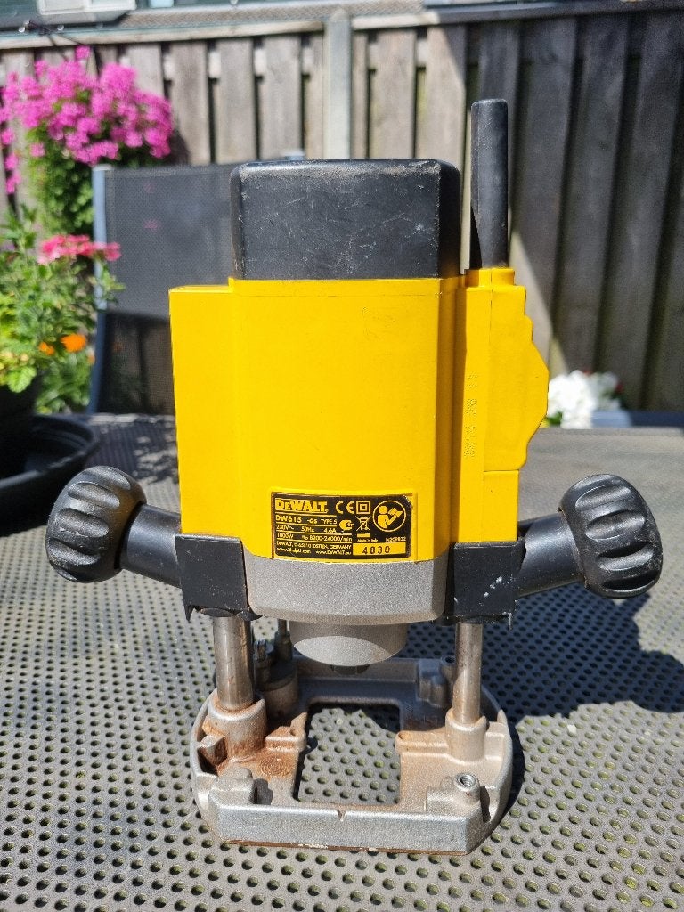DeWalt bovenfrees, loop of sloop., Ophalen, Gebruikt, Bovenfrees, DeWALT