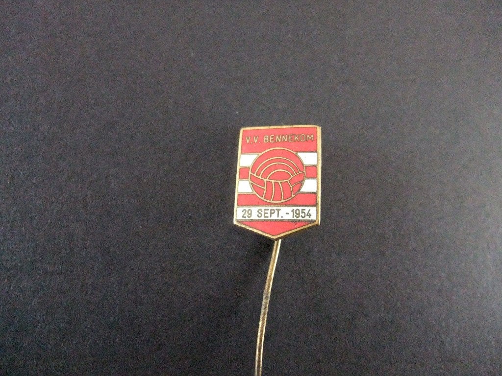 Voetbalvereniging V.V. Bennekom ( Gelderland) emaille speld, Verzamelen, Speldjes, Pins en Buttons, Ophalen of Verzenden, Gebruikt