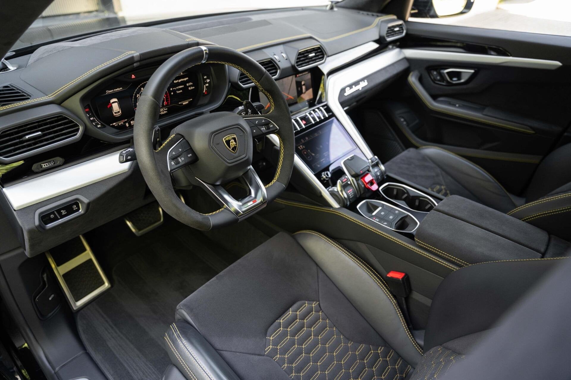 Lamborghini Urus 4.0 V8 B&O 3D PPF Alcantara Keramisch 23", Auto's, Automaat, Dealer onderhouden, Urus, Gebruikt
