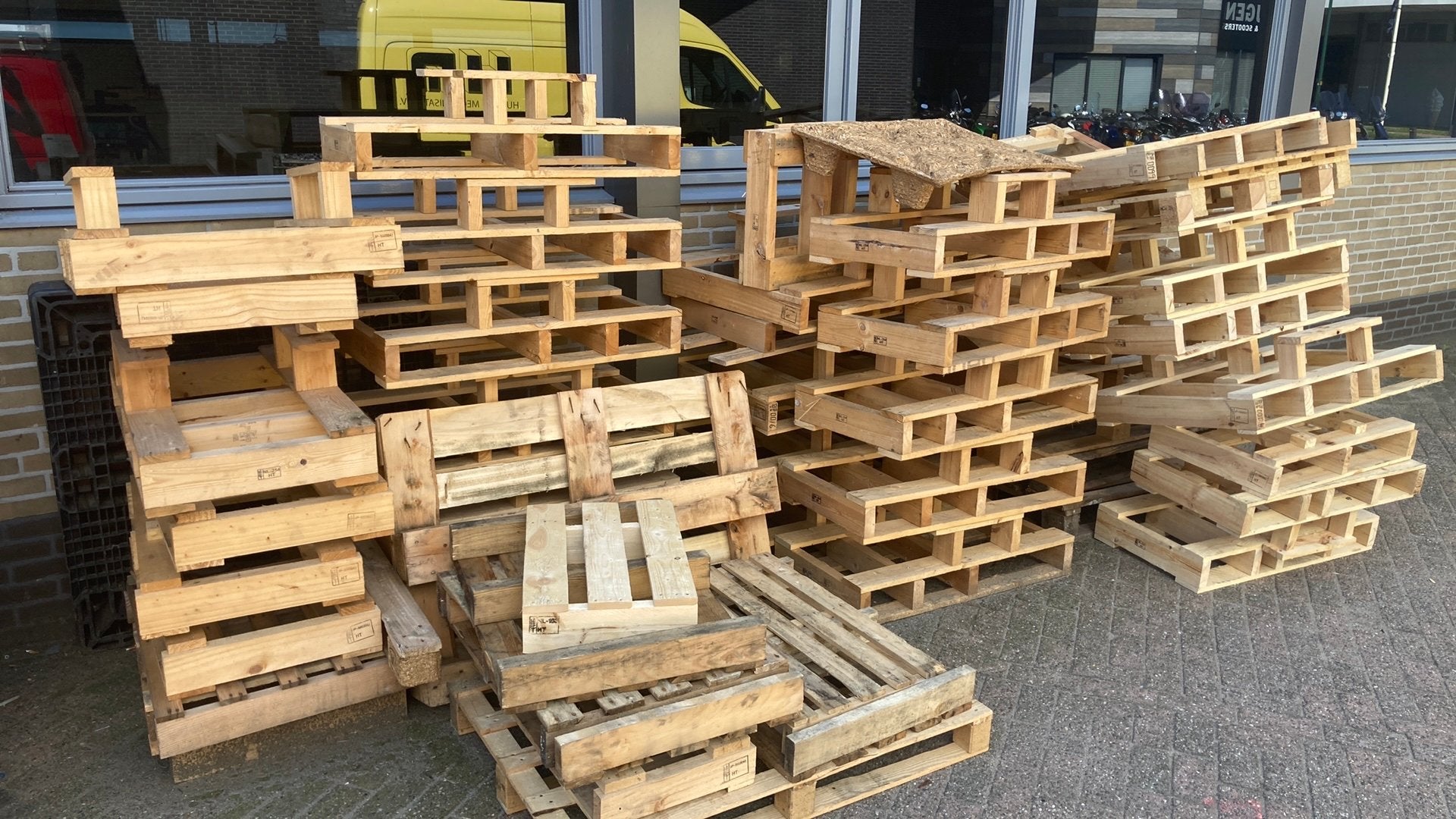 Hout - gratis af te halen, Doe-het-zelf en Verbouw, Hout en Planken, Ophalen, Zo goed als nieuw