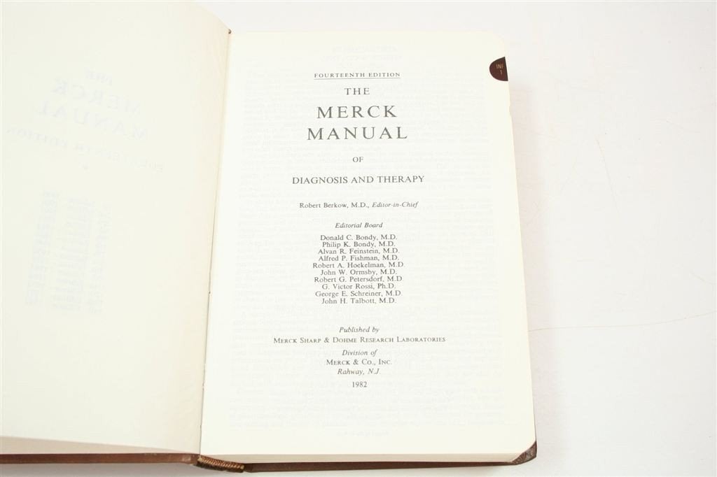 Medisch Naslagwerk —Merck Manual Diagnostiek & Therapie [EN], Ophalen of Verzenden, Gelezen, Natuurwetenschap