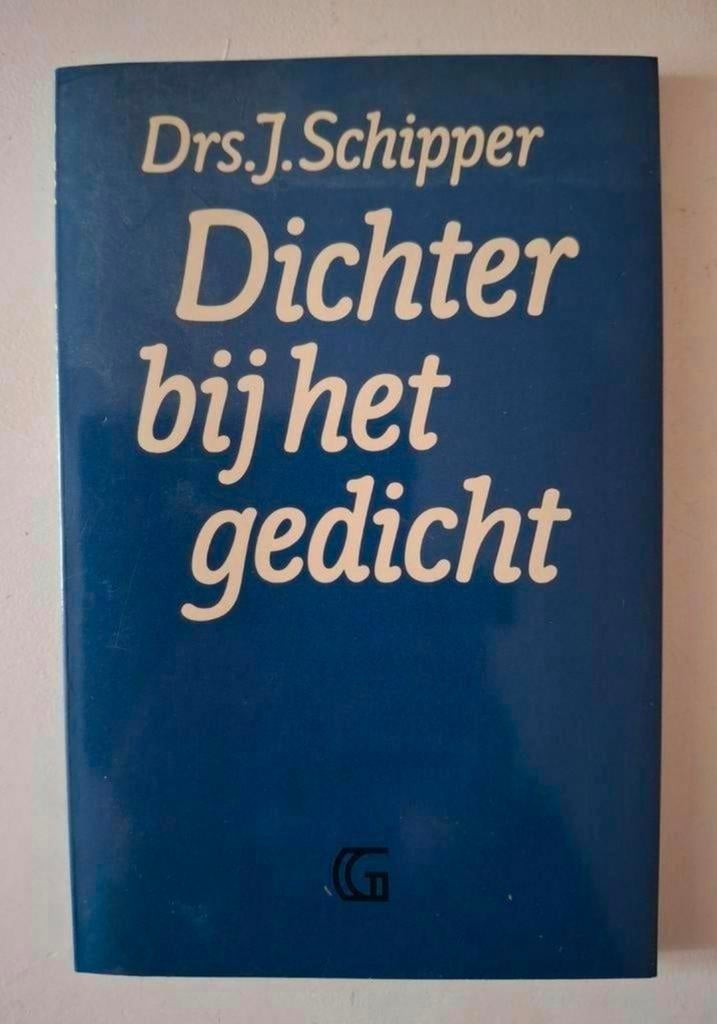 Drs. J. Schipper - Dichter bij het gedicht, Gelezen, Drs. J. Schipper, Ophalen of Verzenden, Eén auteur