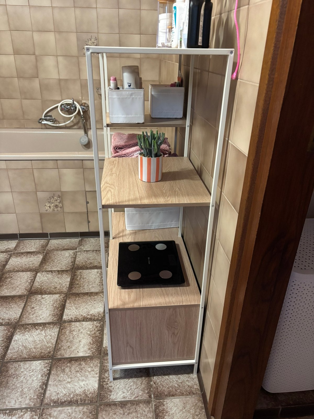 Foto 7 van Wandkast beige