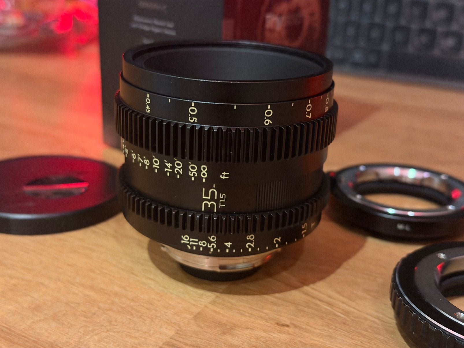 Thypoch Simera-C 35mm T1.5 Cine (M) - Like New w/ warranty, Ophalen of Verzenden, Zo goed als nieuw, Groothoeklens