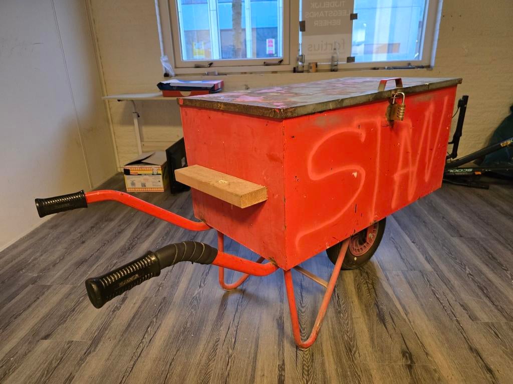Stevige kruiwagen met opbergkist, Tuin en Terras, Kruiwagens, Ophalen of Verzenden