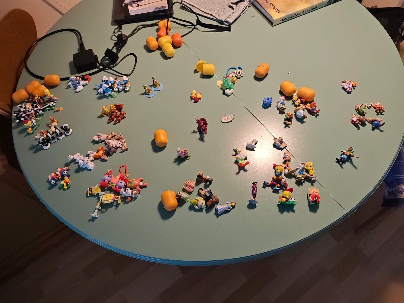 Grote collectie Kinder Surprise figuren en eieren, Verzamelen, Ophalen of Verzenden, Zo goed als nieuw
