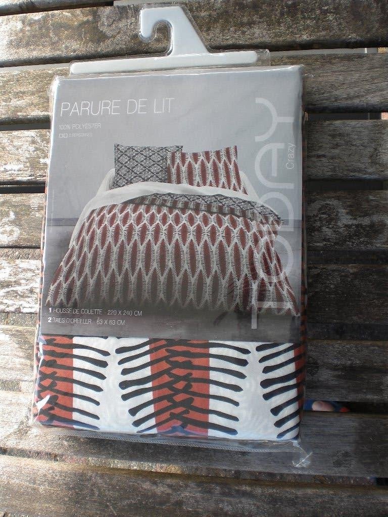 Nieuw Dekbedovertrek (220 x 240 cm) & 2 kussenslopen, Meerkleurig, Dekbedovertrek, Ophalen of Verzenden, Polyester