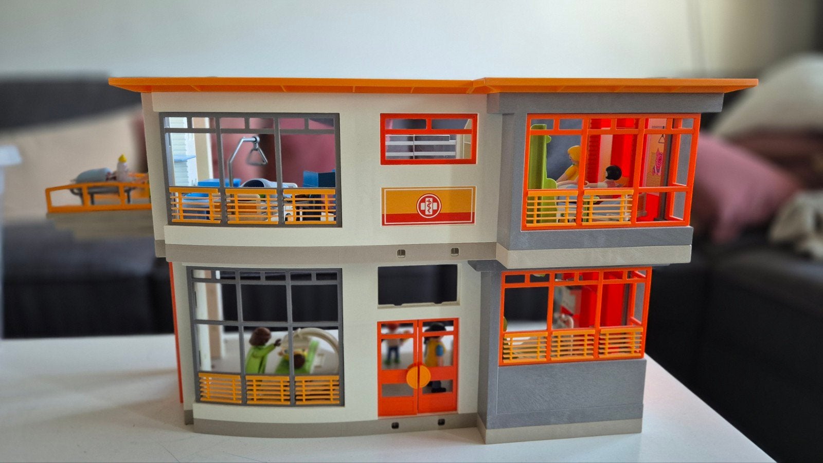 Playmobil Ziekenhuis met veel accessoires, Kinderen en Baby's, Speelgoed | Playmobil, Ophalen of Verzenden, Zo goed als nieuw