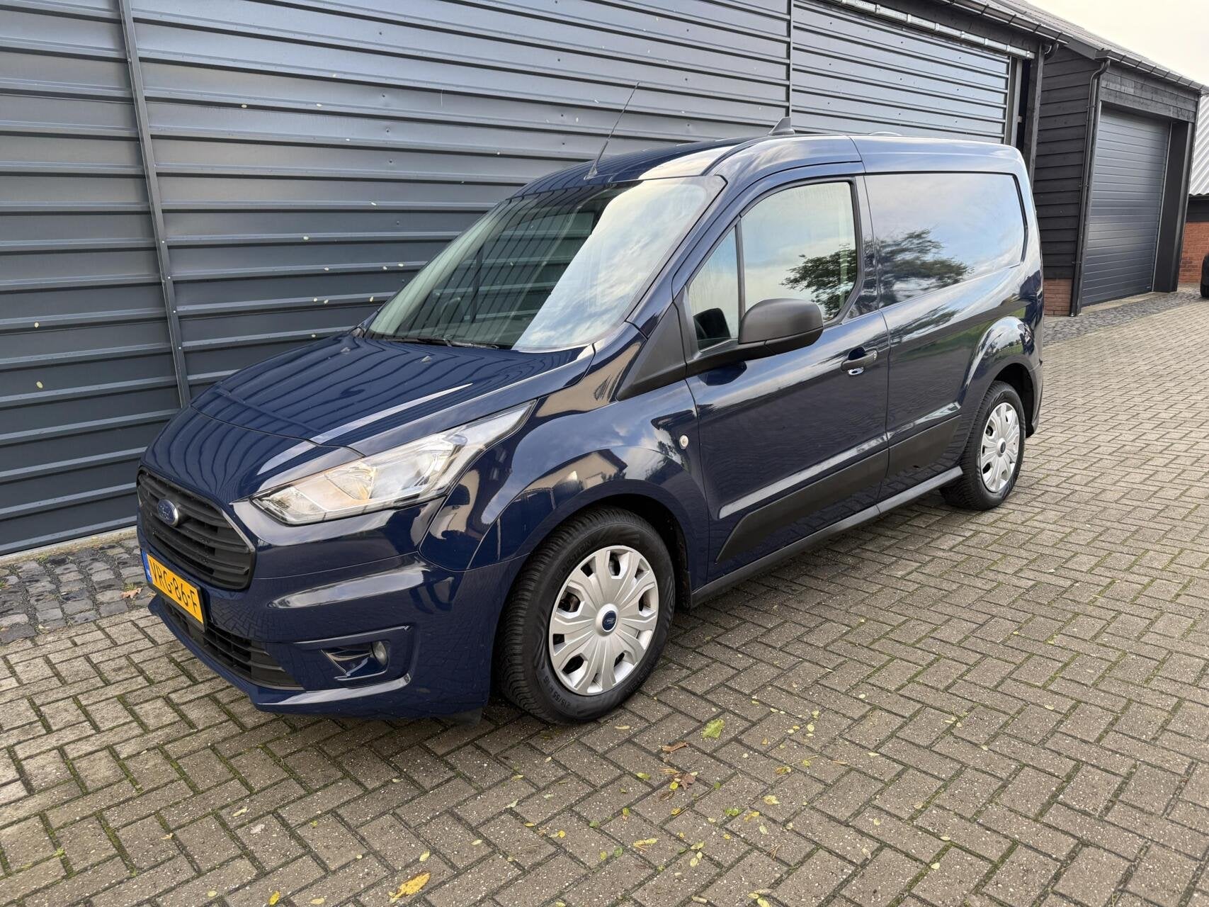 Ford Transit Connect 1.5 EcoBlue Automaat Hondenauto 2x Benc, 1350 kg, Stof, Gebruikt, 4 cilinders
