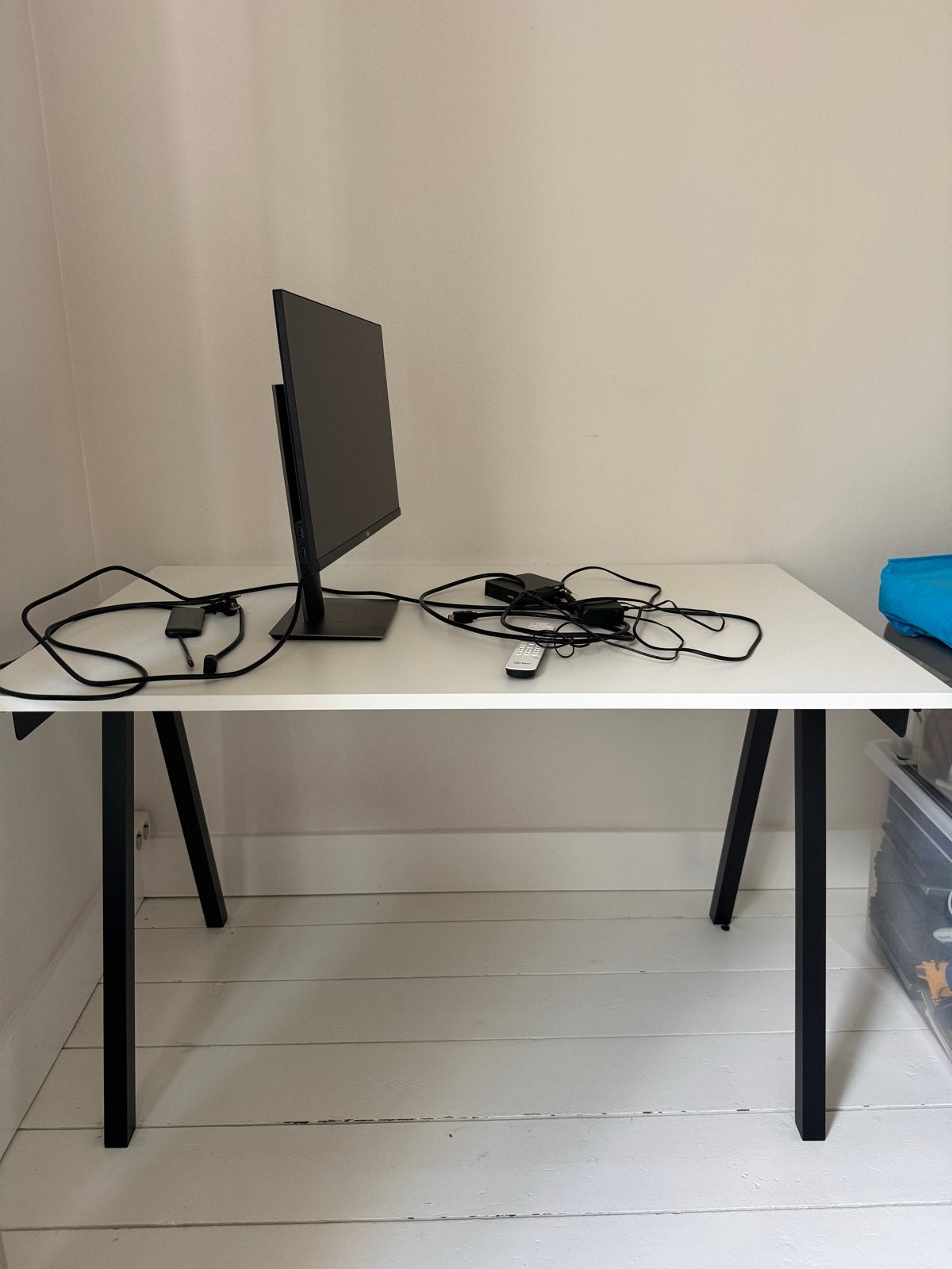 IKEA Trotten Bureau, wit/antraciet, 120x70 cm, Ophalen, Spaanplaat of MDF, Zo goed als nieuw, IKEA