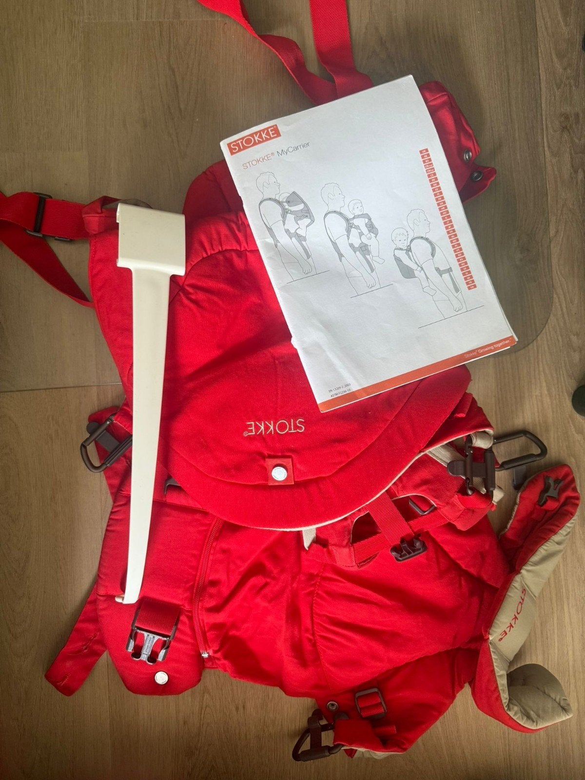Stokke MyCarrier 3-in-1 Draagzak Rood, Overige merken, Gebruikt, Ophalen of Verzenden, Buik, Rug of Zij
