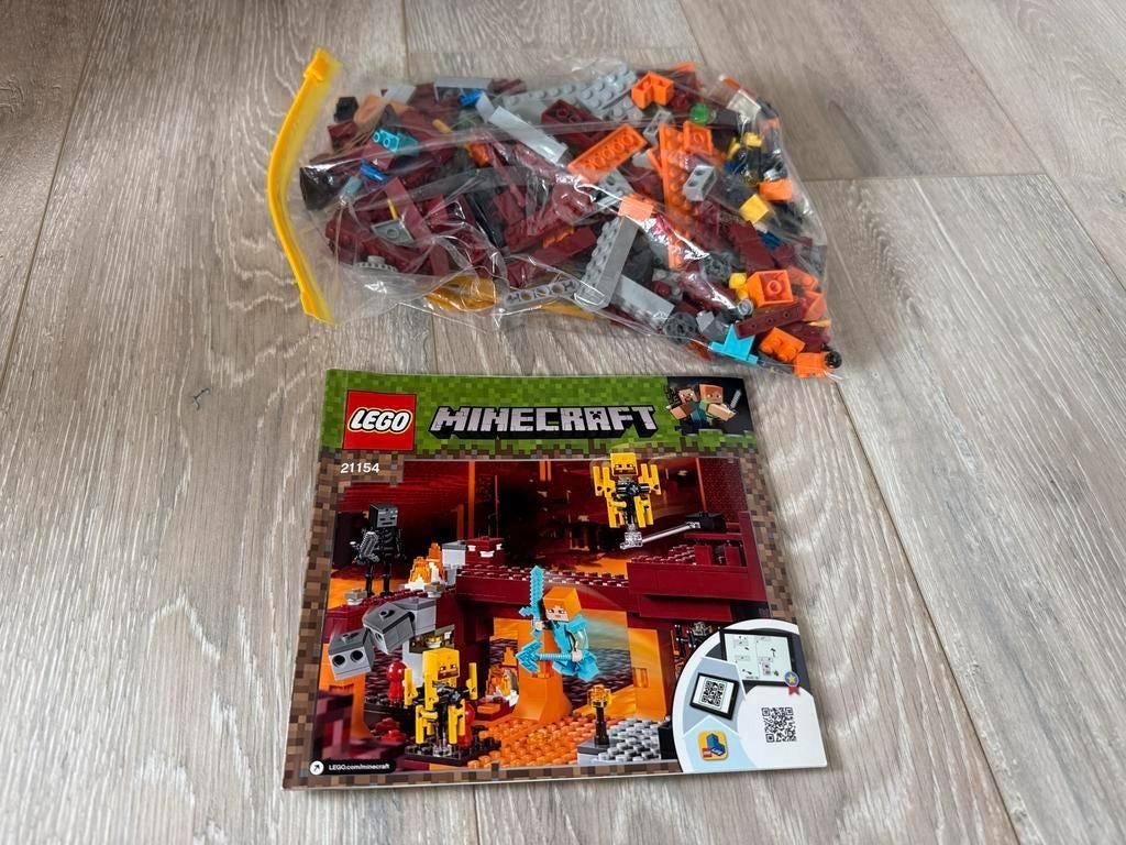 LEGO Minecraft De Blaze Brug 21154, Kinderen en Baby's, Speelgoed | Duplo en Lego, Ophalen of Verzenden, Gebruikt, Losse stenen
