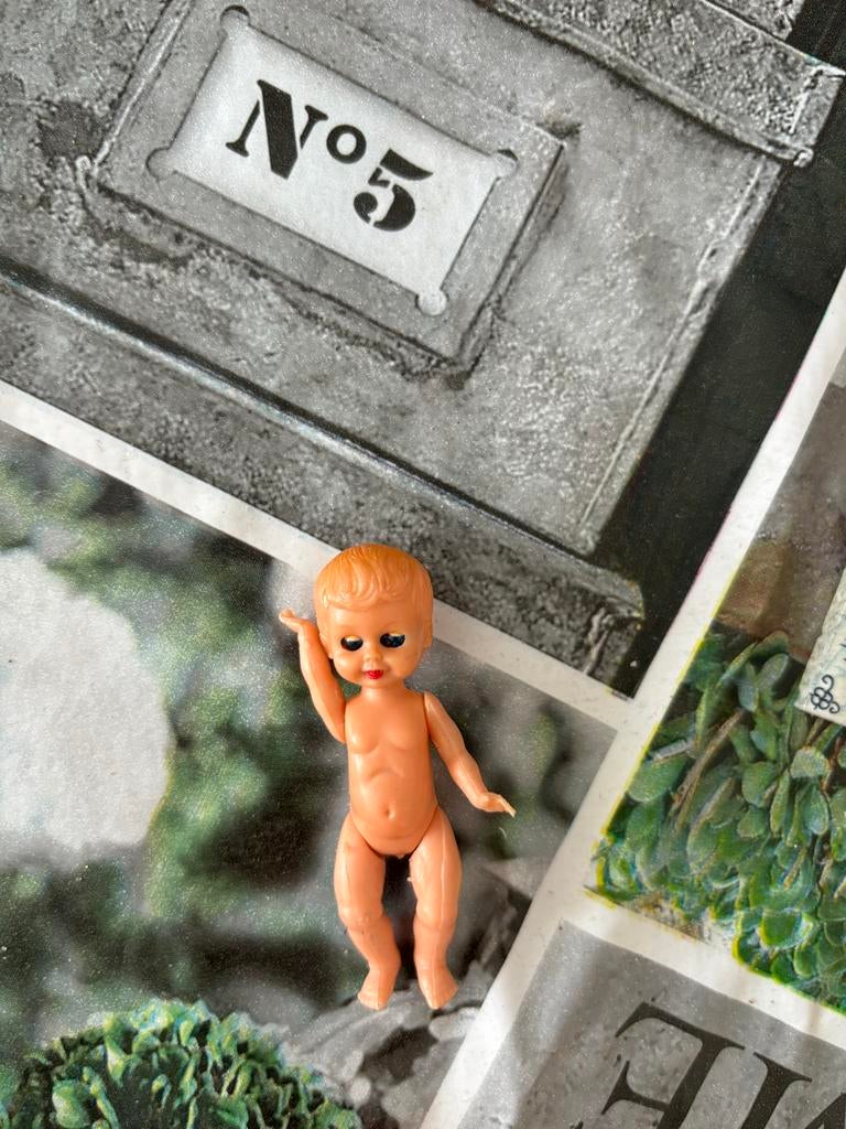 Vintage Babypopje - Klein en Schattig