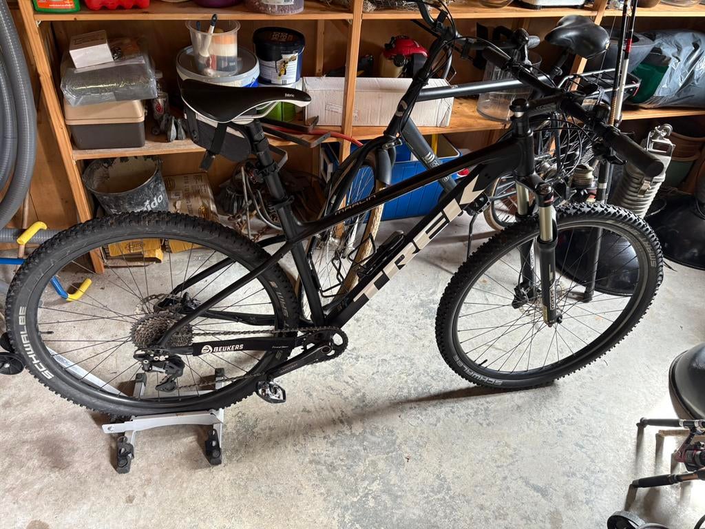 TREK MARLIN 5 SPECIAL, Fietsen en Brommers, 55 cm of meer, Ophalen of Verzenden, Zo goed als nieuw, Meer dan 20 versnellingen