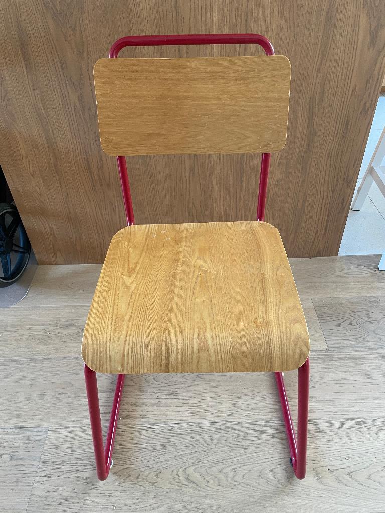 Rode Stoelen - kitchen chairs 2x - MADE, Ophalen, Gebruikt, Twee, Classroom, school
