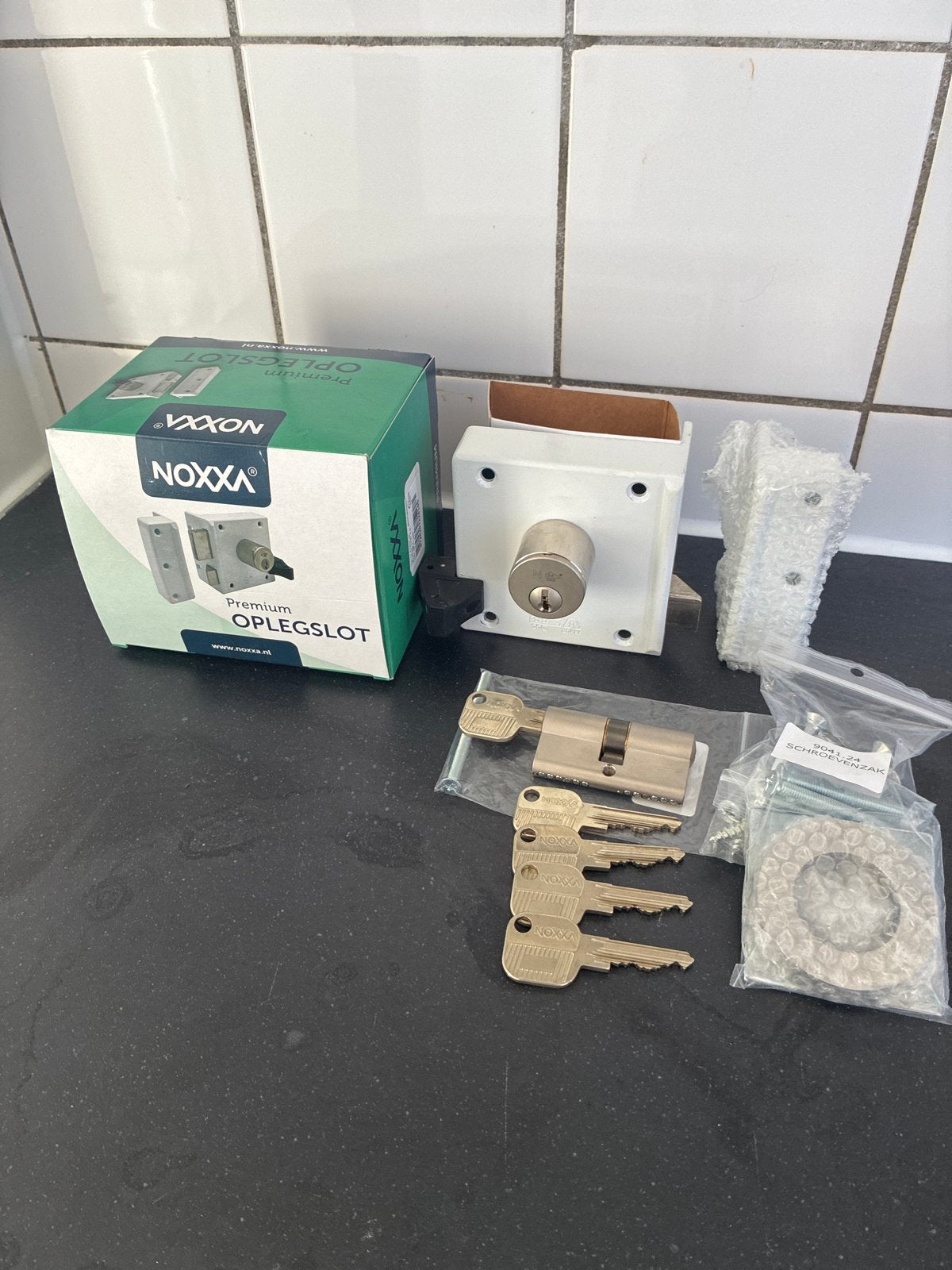 Noxxa Premium Oplegslot - Nieuw in doos, Ophalen of Verzenden, Nieuw, IJzer, Slot