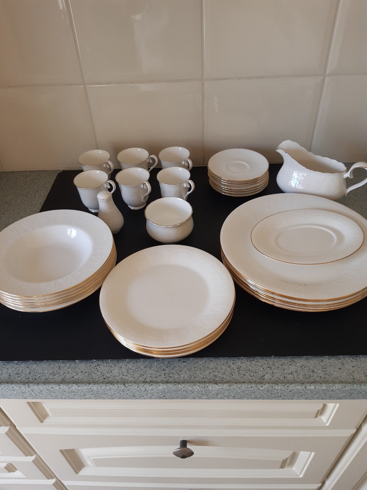 ROYAL ALBERT FOR ALL SEASONS DAYBREAK SERVIES, Antiek en Kunst, Antiek | Servies los, Ophalen of Verzenden