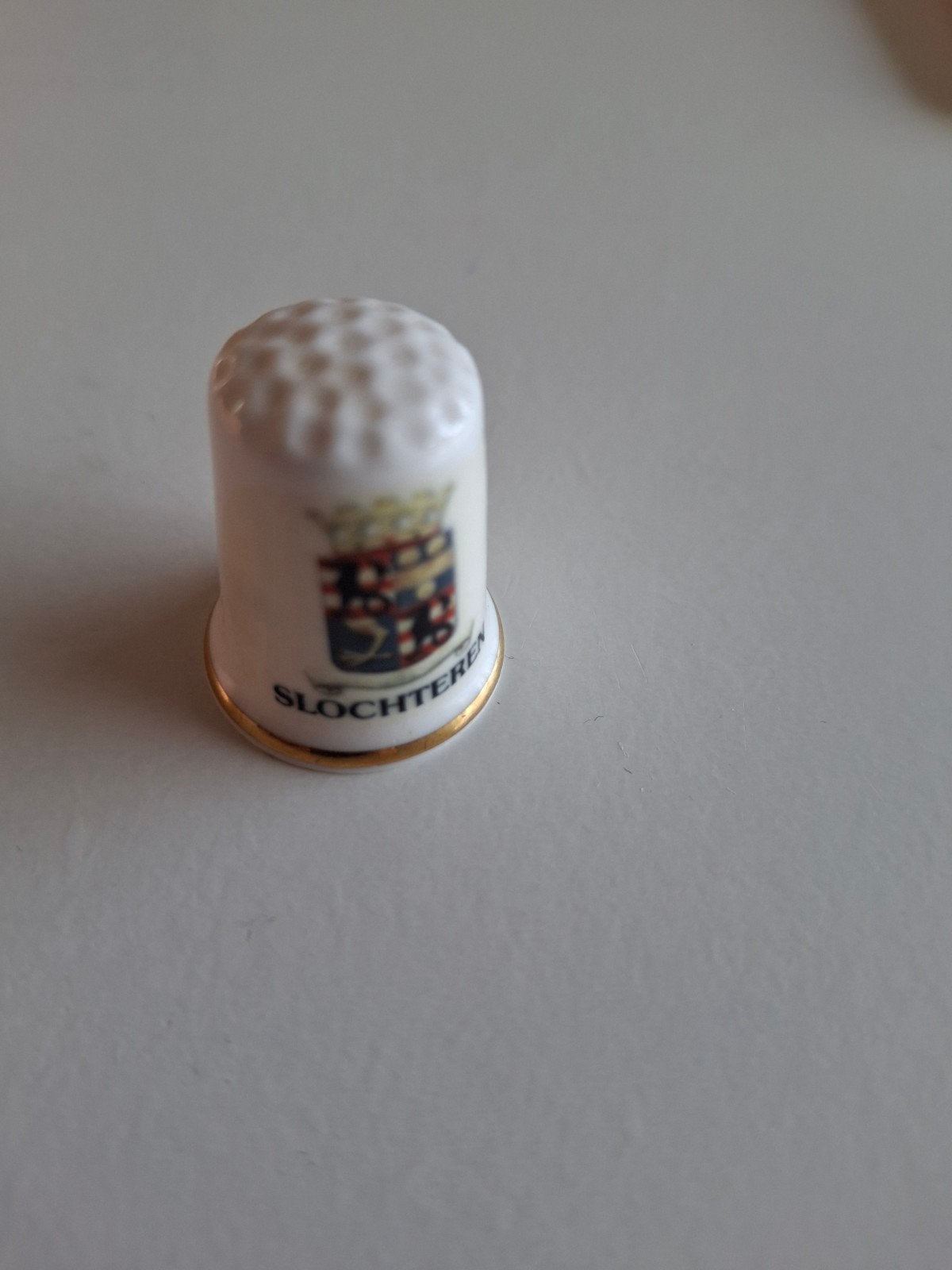 vingerhoedje.  Slochteren, Ophalen of Verzenden, Zo goed als nieuw