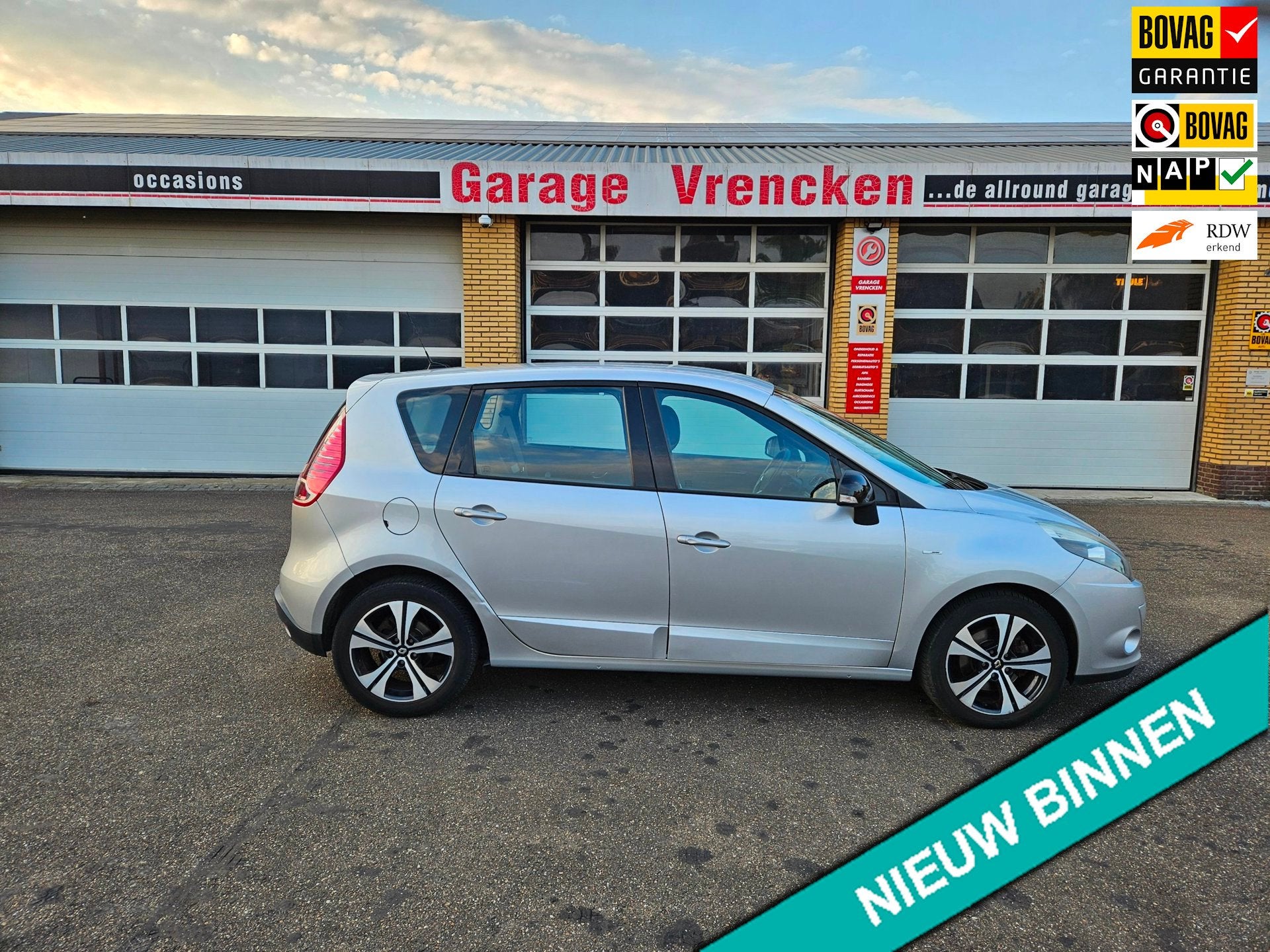 Renault Scénic 2.0 Bose AUTOMAAT /NAP/1e eigenaar/trekhaak, Auto's, Renault, Bedrijf, Te koop, Scénic, ABS, Achteruitrijcamera