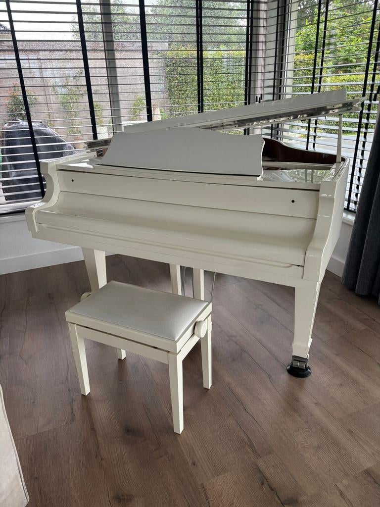 Piano  vleugel, Ophalen, Wit, Zo goed als nieuw, Hoogglans