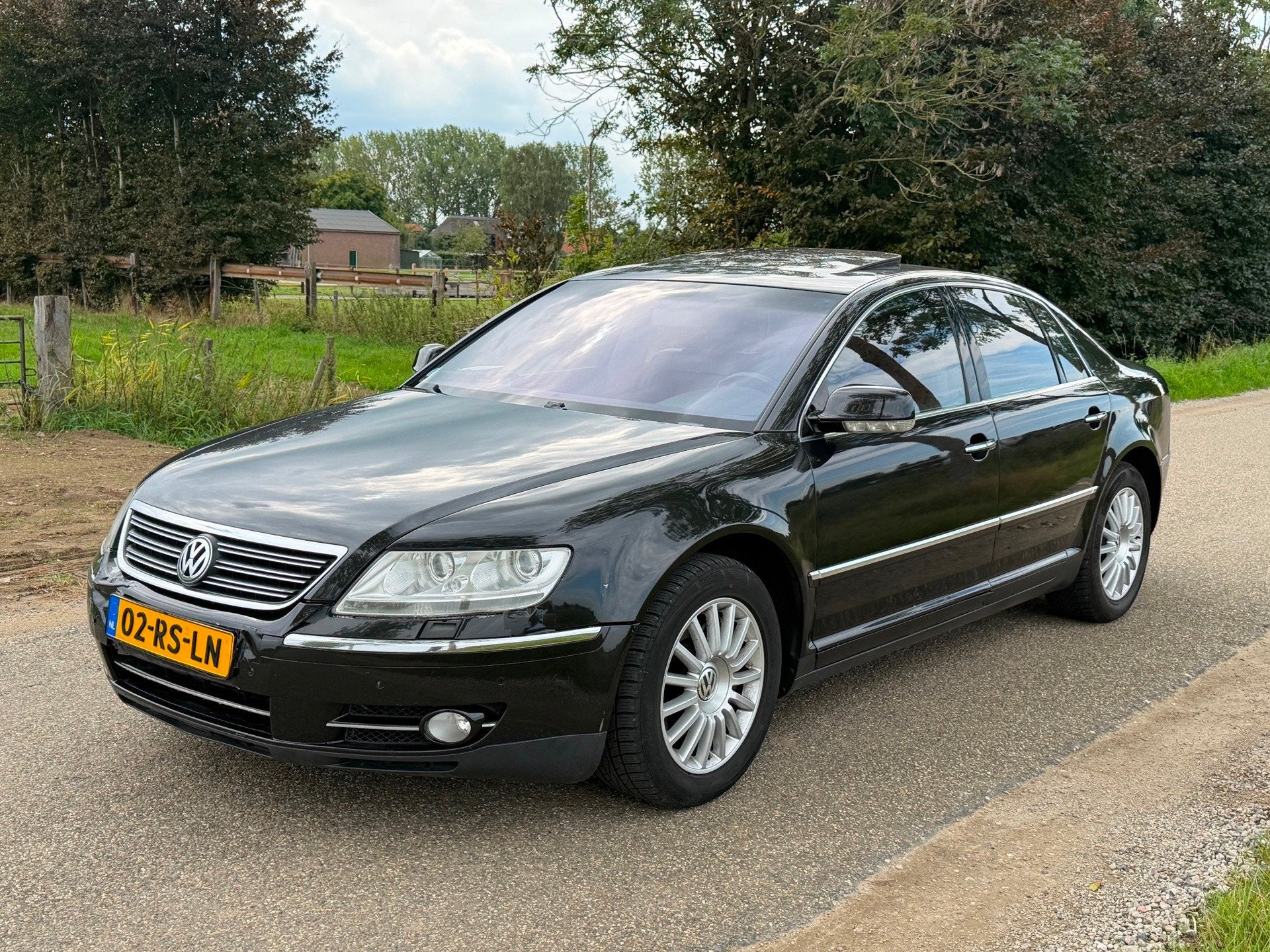 Volkswagen Phaeton 4.2 V8 5p AUT APK 10-2026 NAP, Auto's, Automaat, 4172 cc, Gebruikt, 8 cilinders