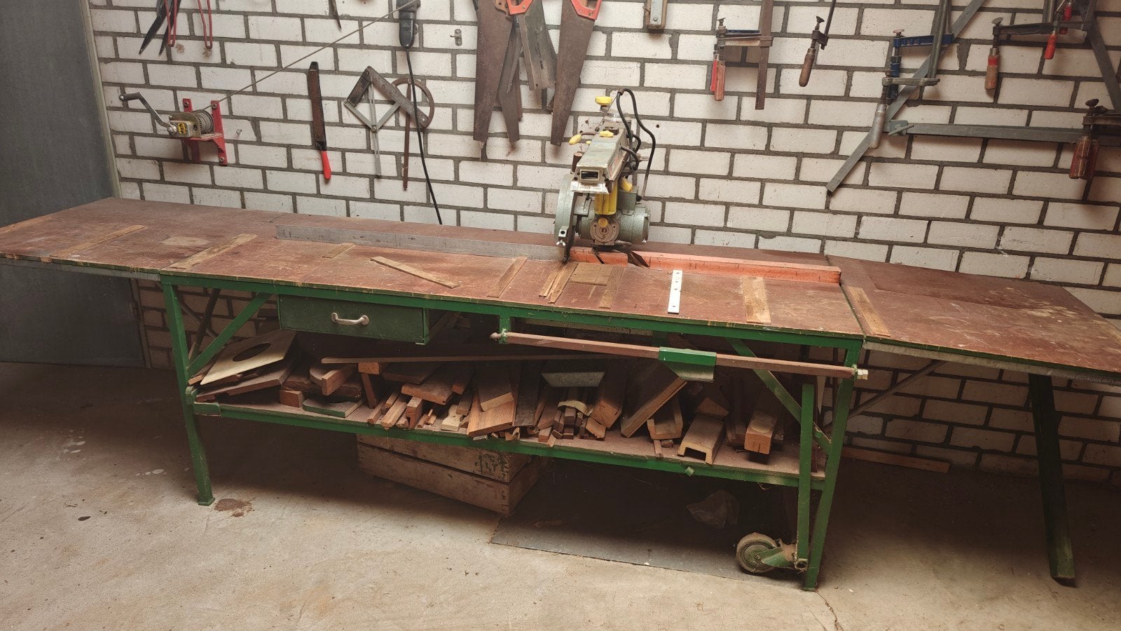 Dewalt Afkortzaag voor Hout - Krachtige Radiaalzaag, Ophalen, Gebruikt, 70 mm of meer, Dewalt