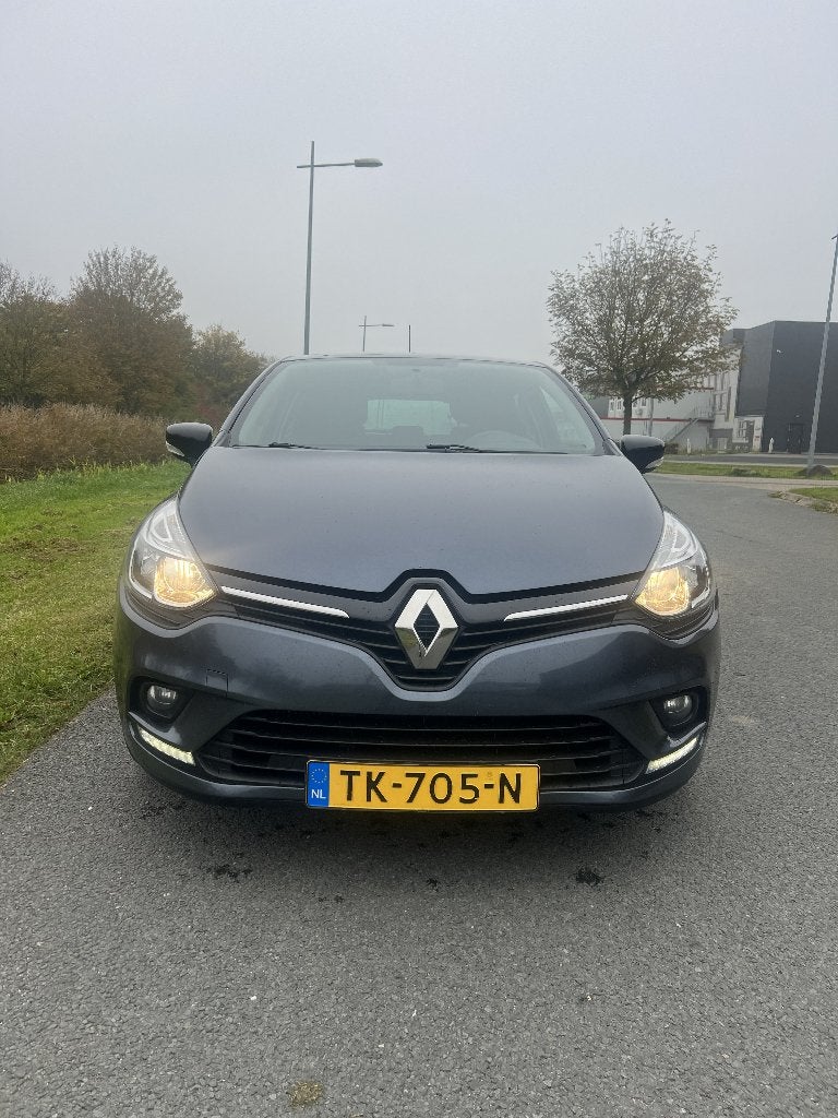 Renault Clio Energy TCe 90pk Eco2 S&S 2018 Grijs, Auto's, Voorwielaandrijving, Stof, 49 €/maand, Origineel Nederlands