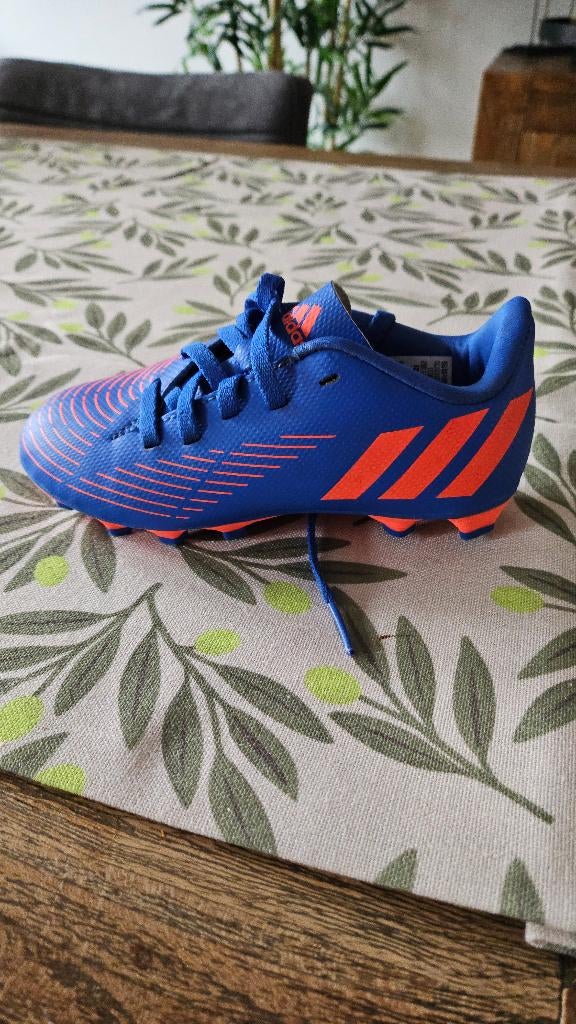 Adidas voetbalschoenen mt 28, Maat XS of kleiner, Schoenen, Ophalen of Verzenden, Zo goed als nieuw