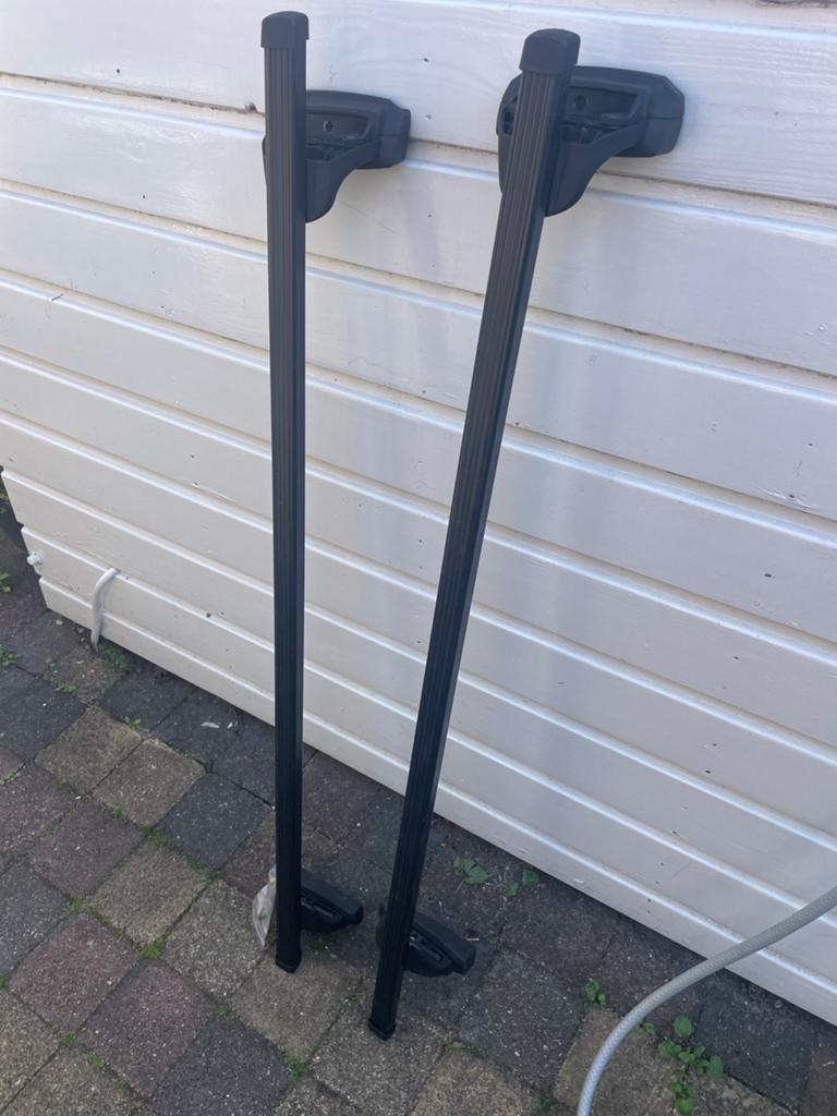 Dakdragers voor auto - thule, Ophalen, Zo goed als nieuw